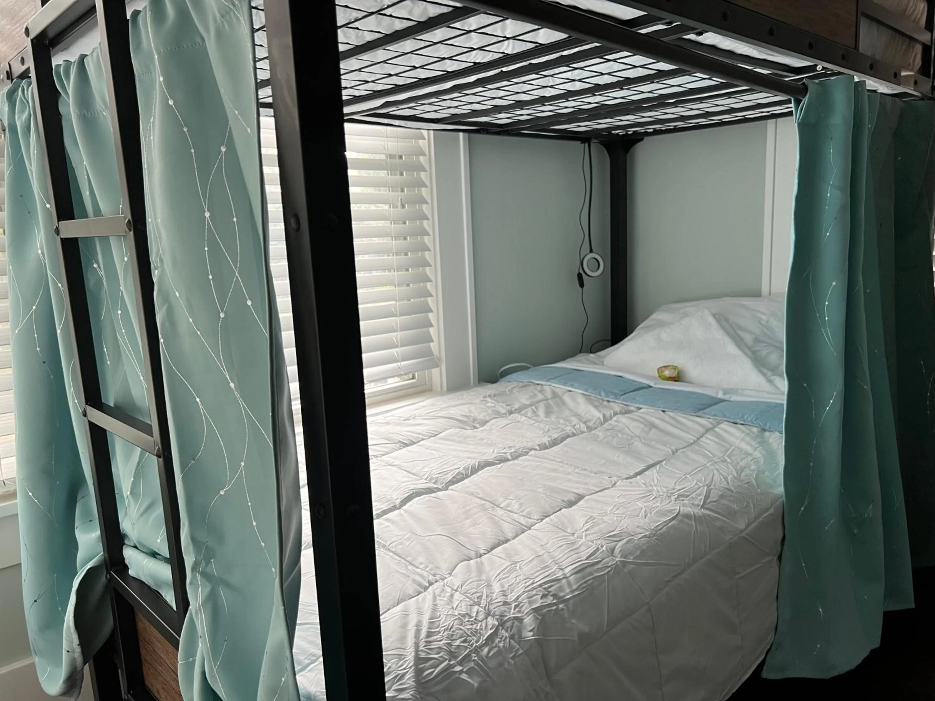 Bed in MyCrib Houston Hostel