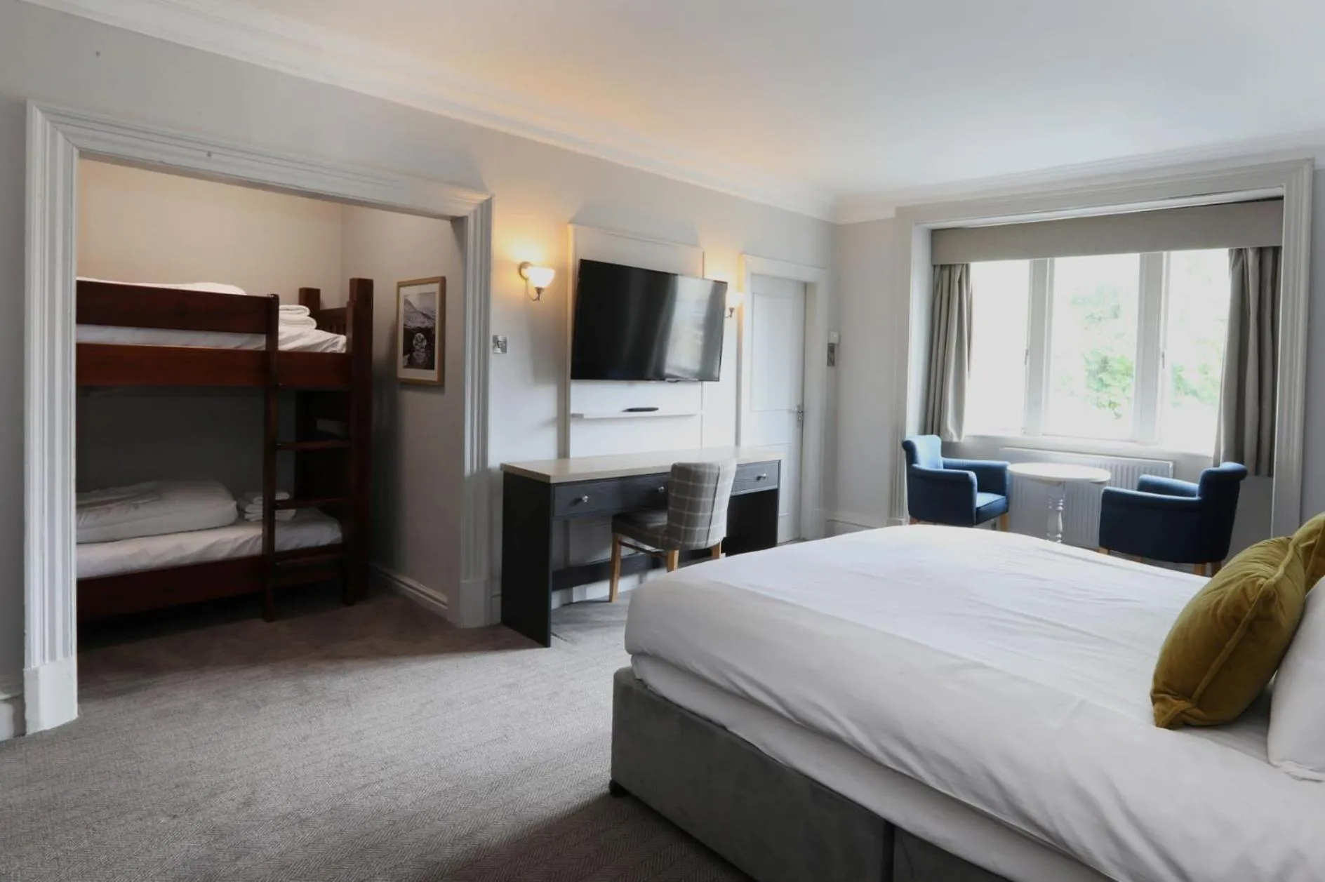 TV and multimedia, Bed in The Harrogate Inn - The Inn Collection Group