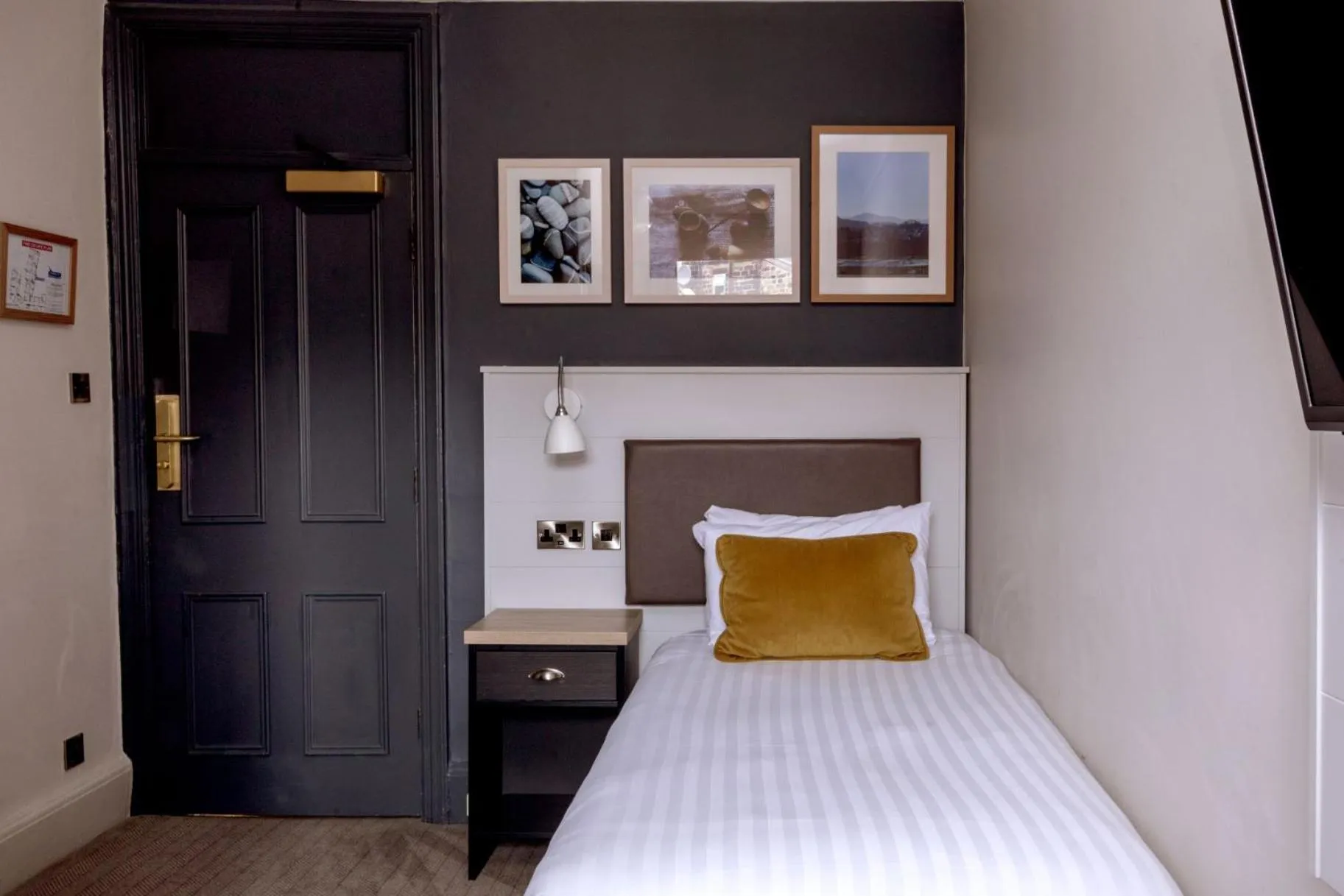 Bed in The Harrogate Inn - The Inn Collection Group