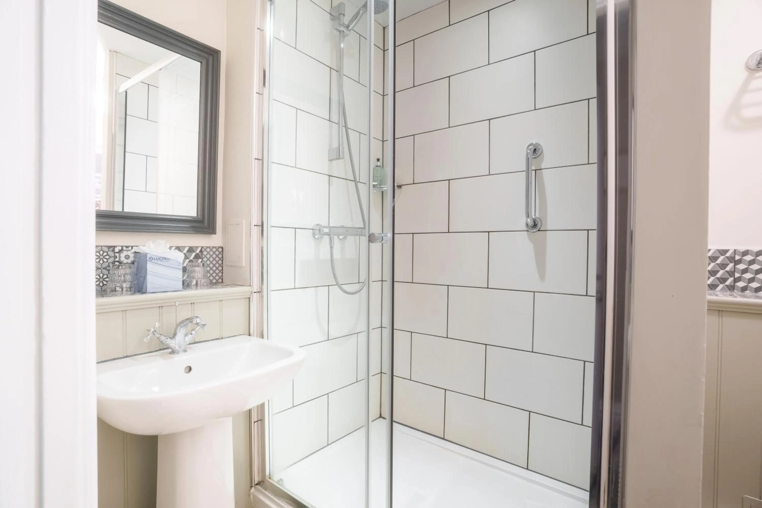 Shower in The Harrogate Inn - The Inn Collection Group