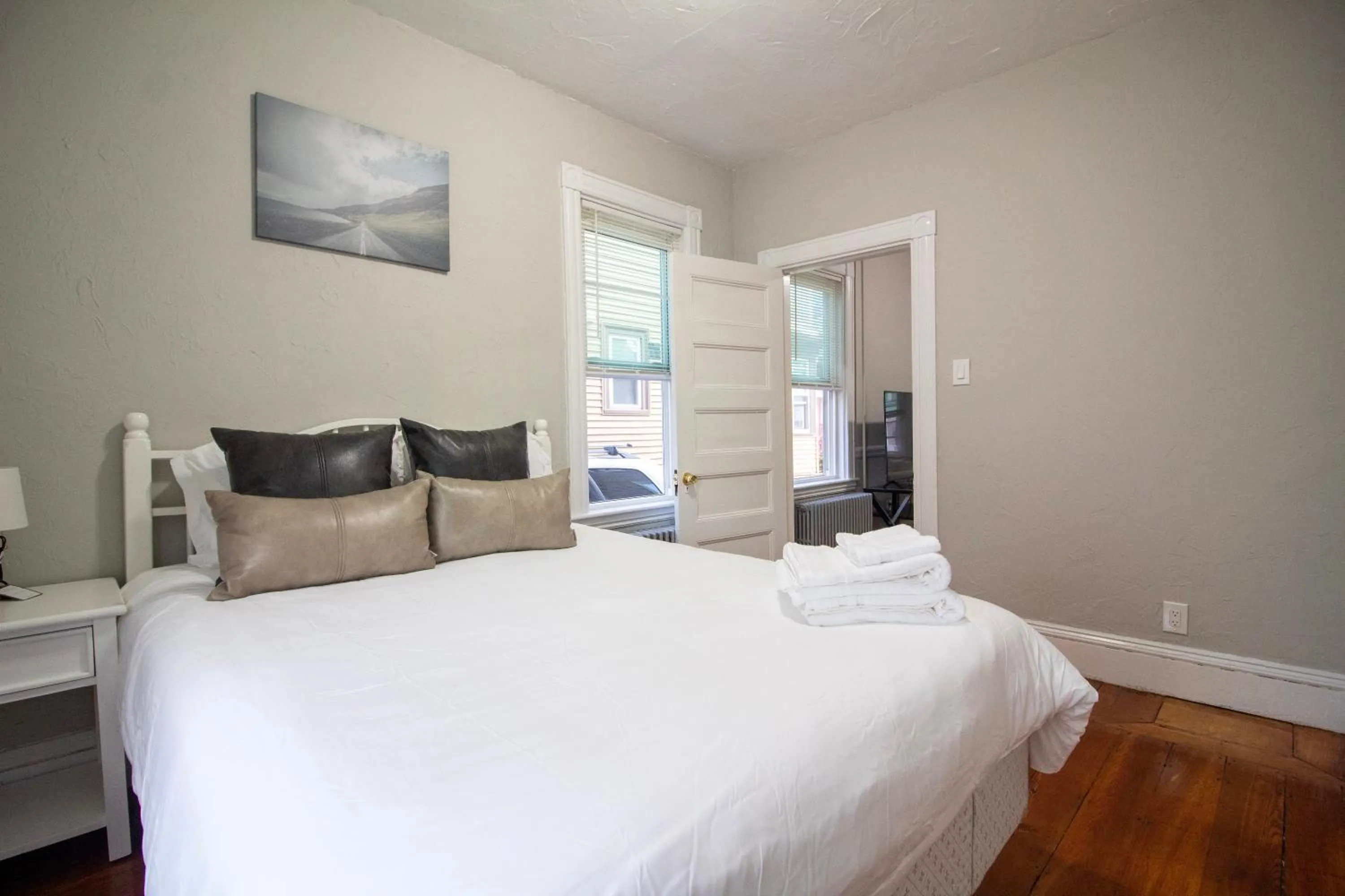 Bedroom, Bed in 2 bedroom condo close to Boston and Cambridge with free parkings