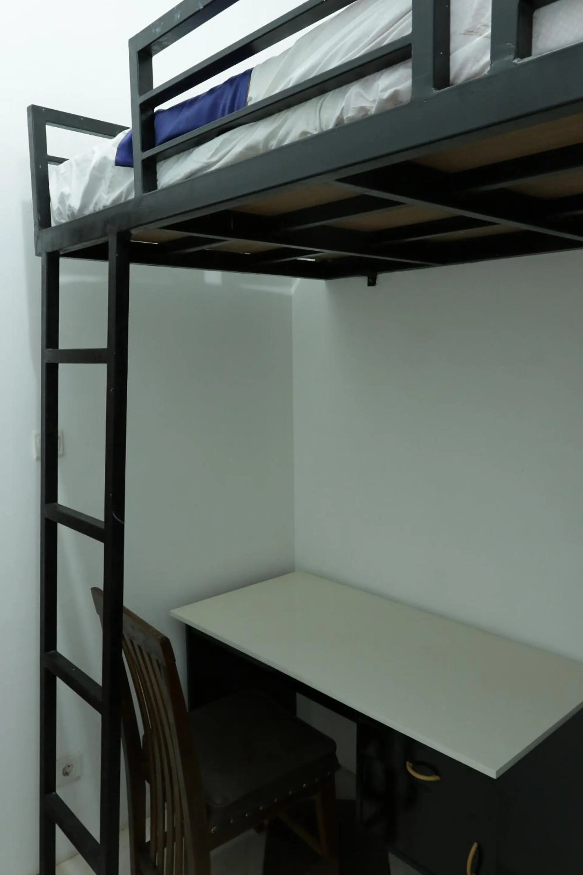 Bathroom in SPOT ON 93189 Rumah Berkah Syariah