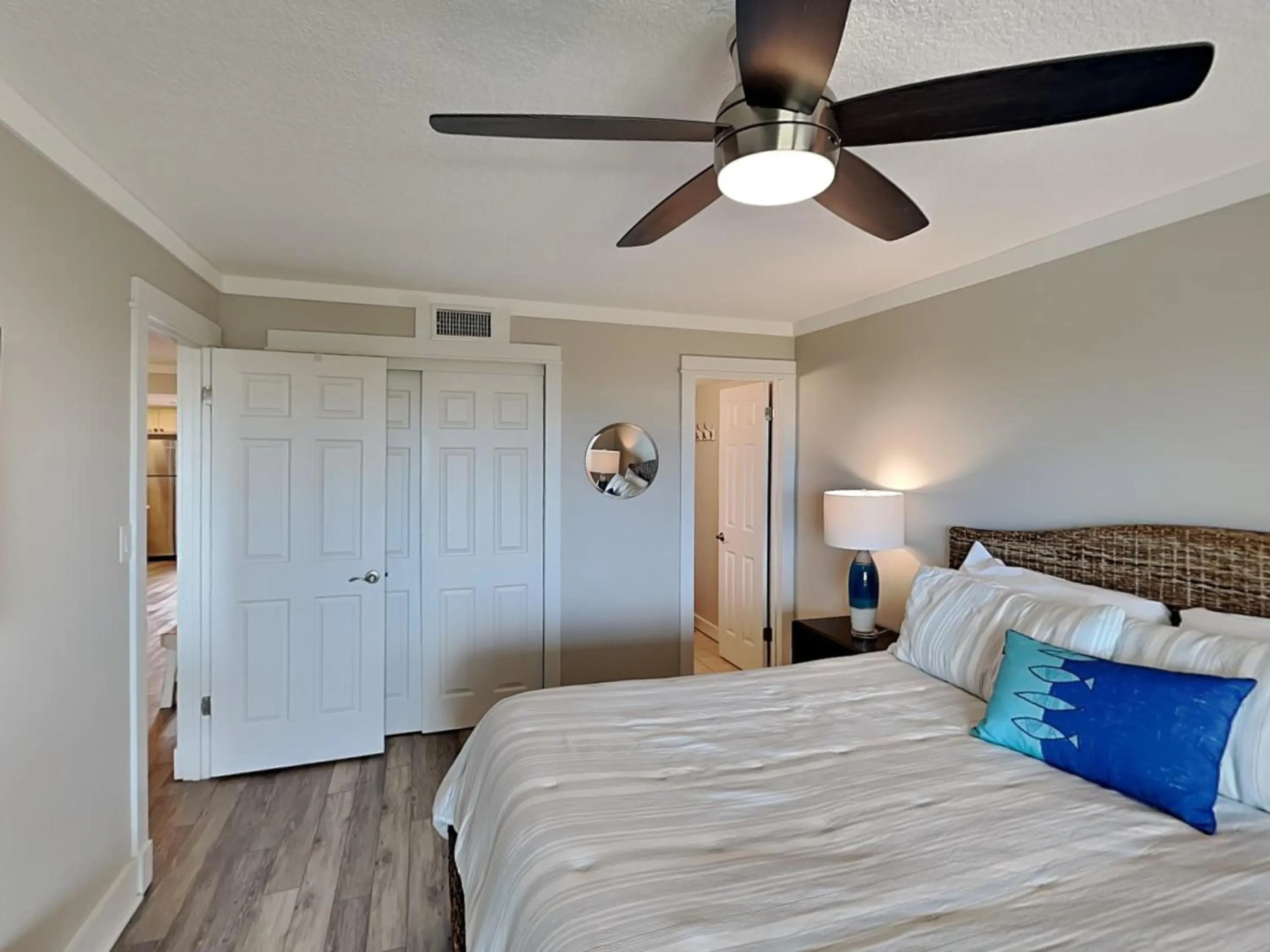 Bed in Island South 7