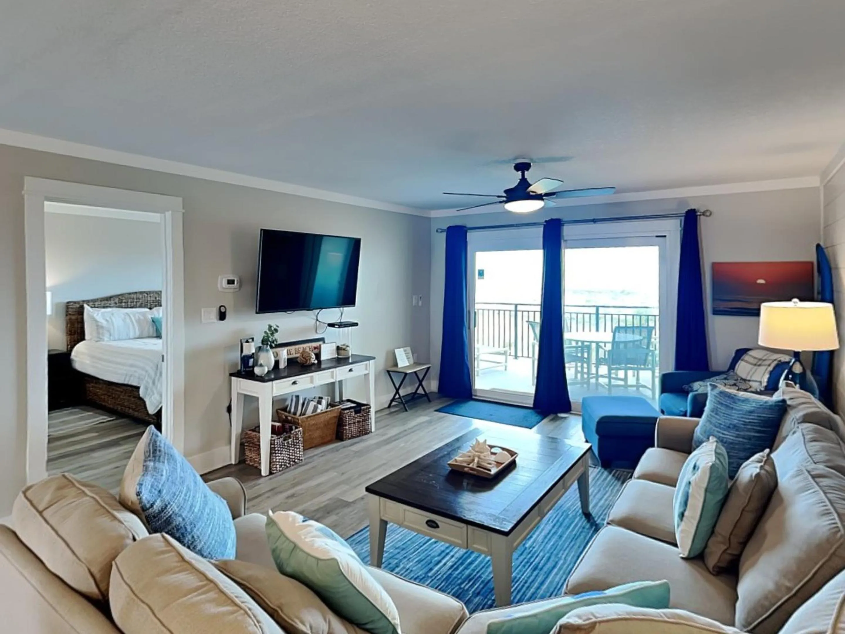 Bed in Island South 7
