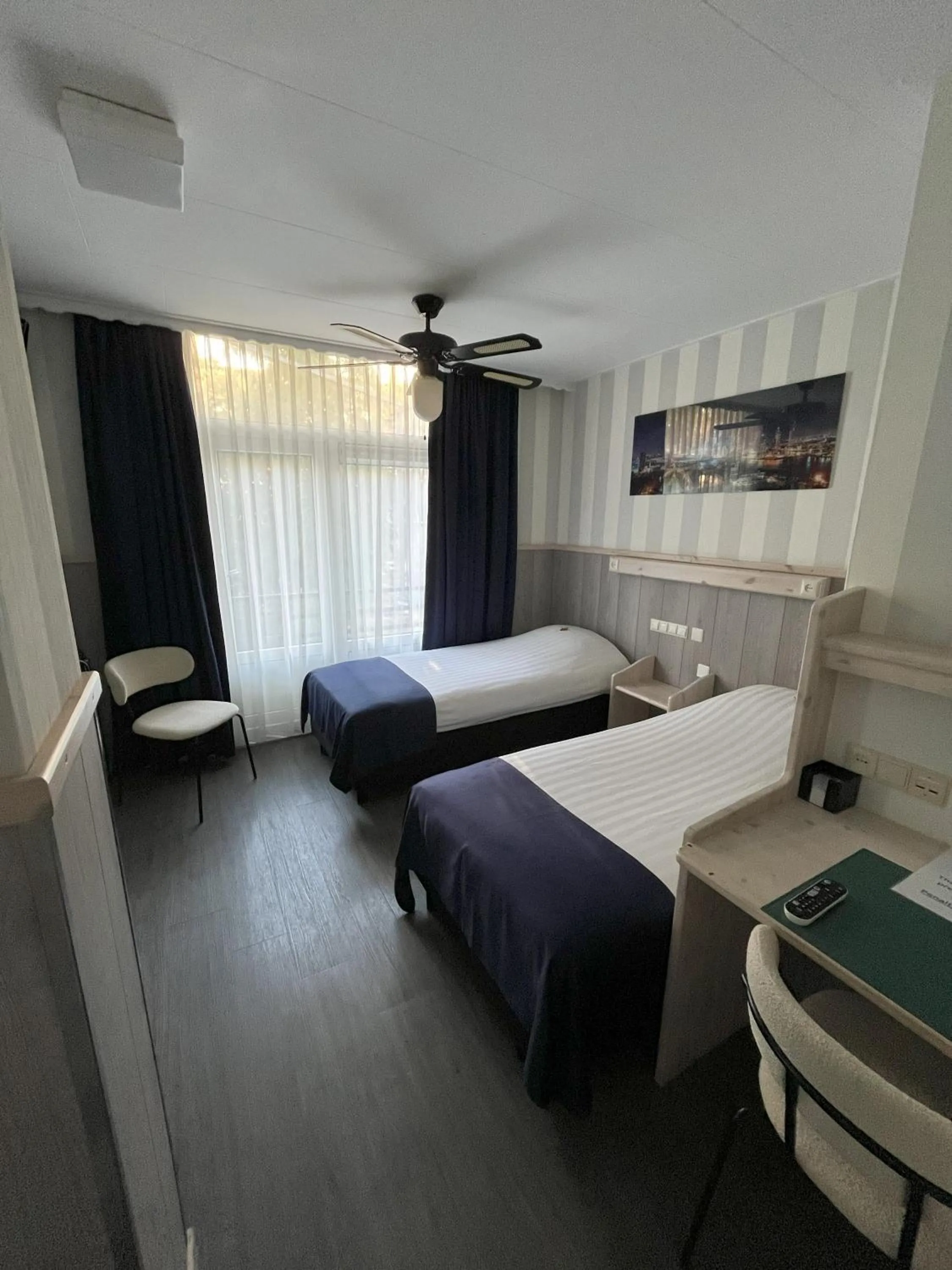 Bedroom, Bed in Hotel Breitner