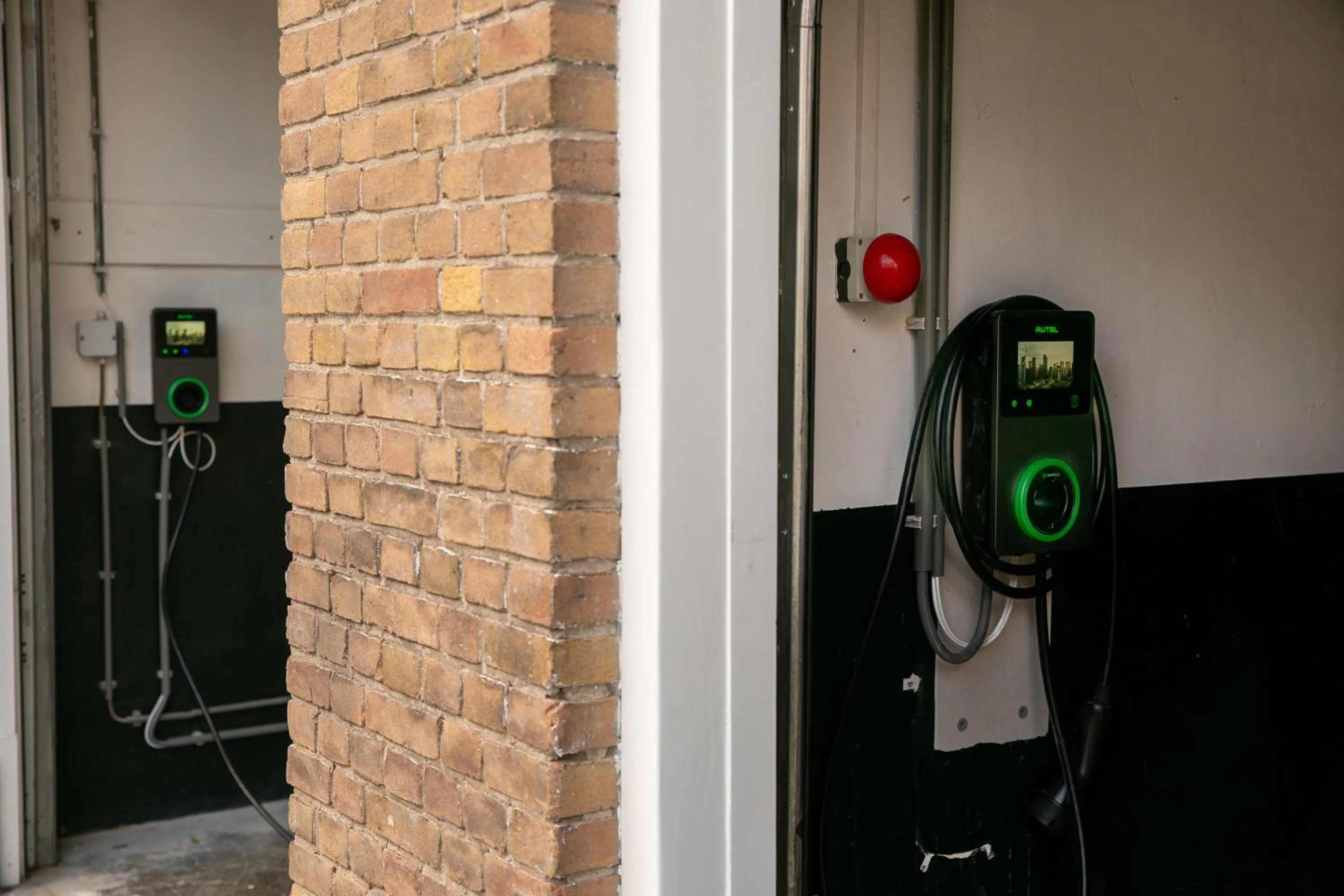 Parking in Hotel Breitner