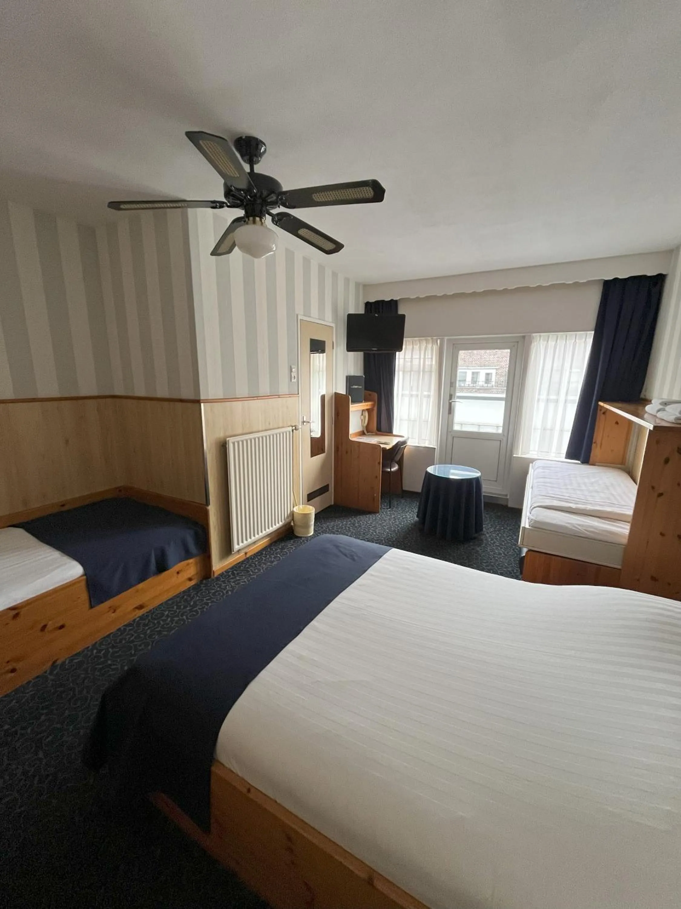 Bedroom, Bed in Hotel Breitner