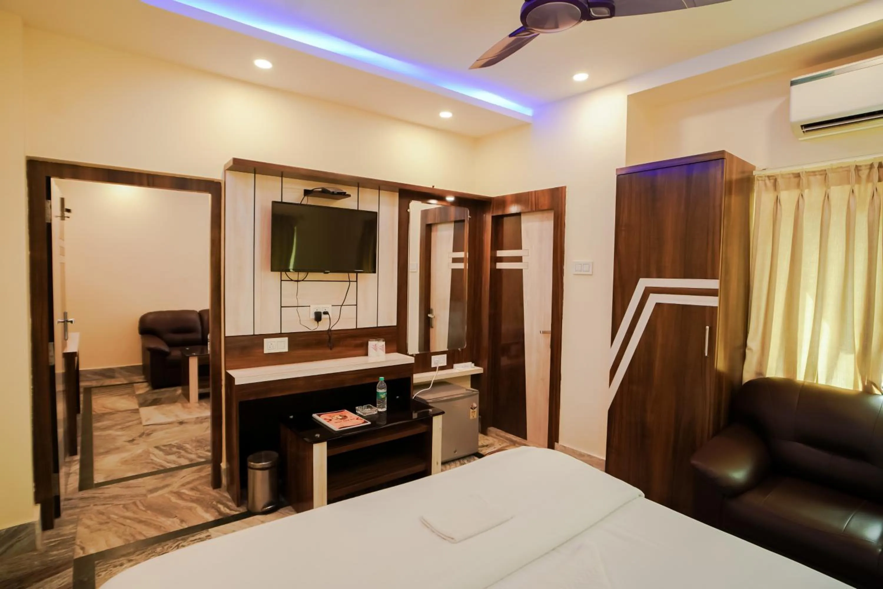 Bed in Silver Sand Eco Resort !! Beachfront !!