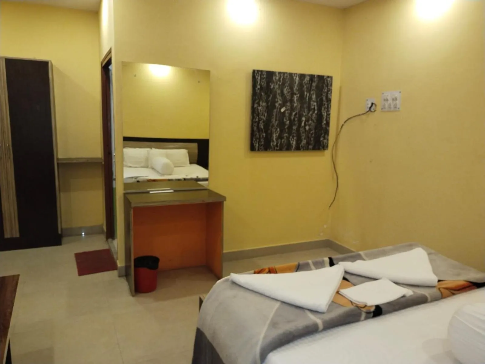 Bed in Silver Sand Eco Resort !! Beachfront !!