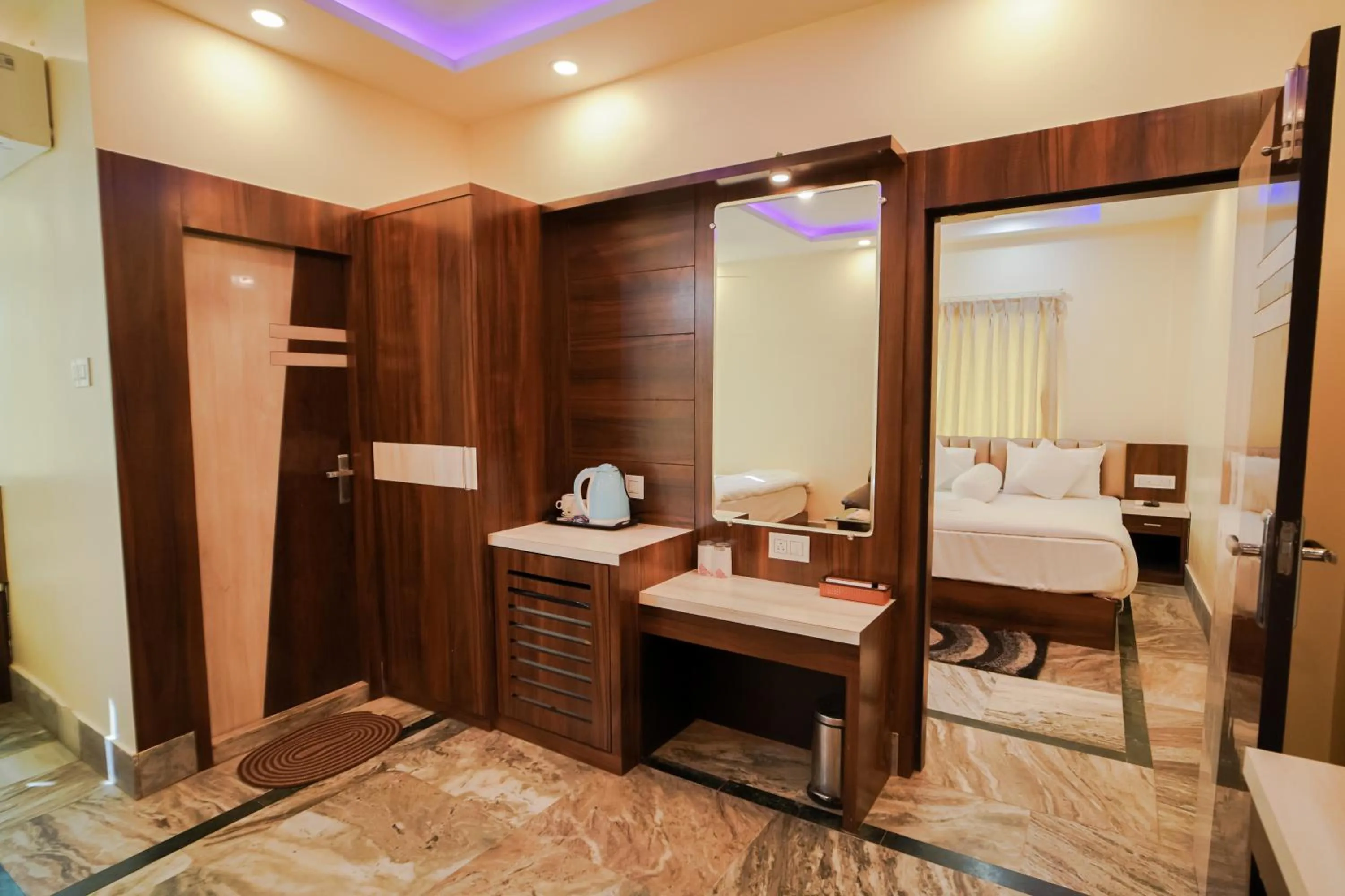 Bed in Silver Sand Eco Resort !! Beachfront !!