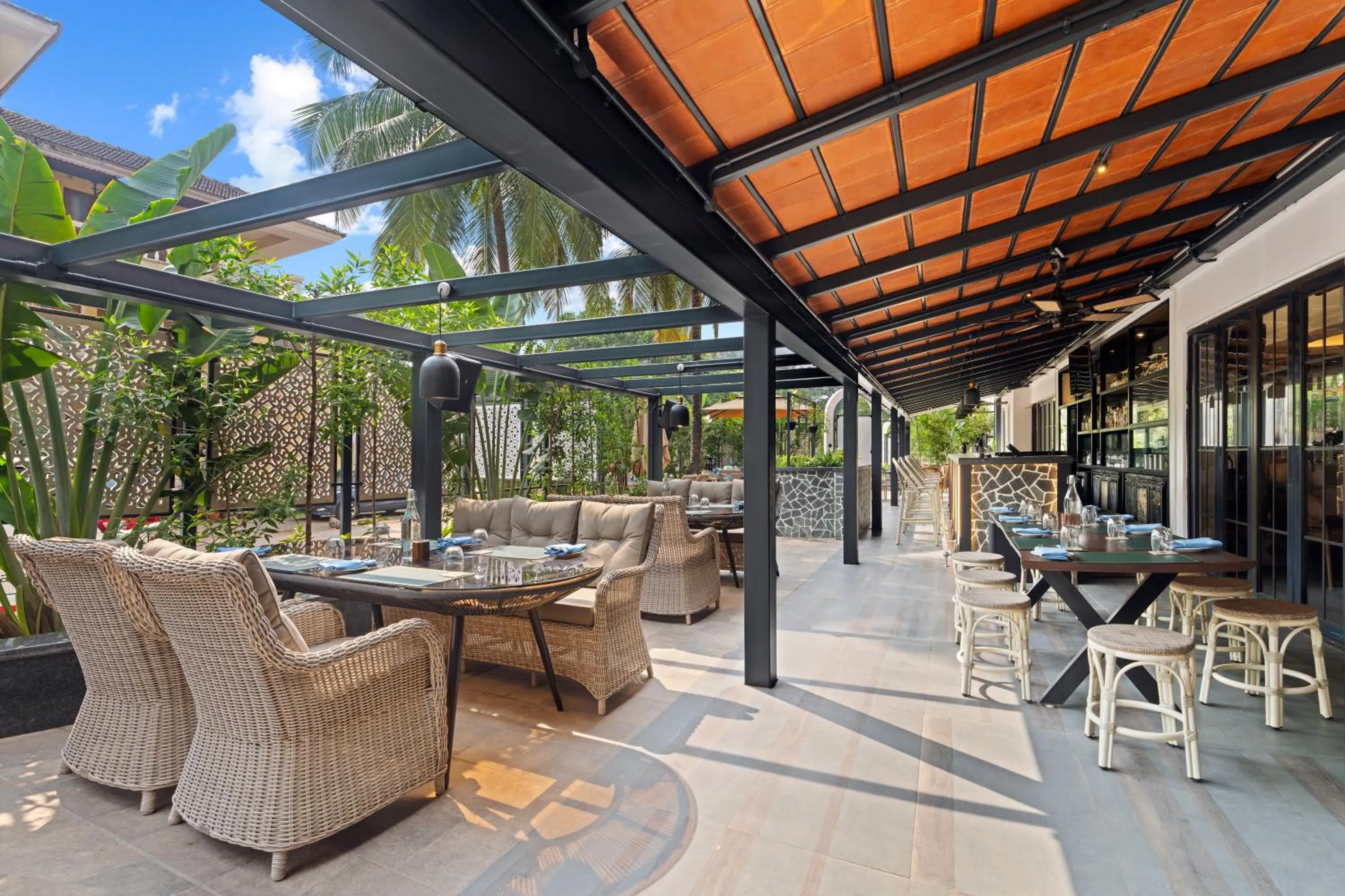 Restaurant/places to eat in The Astor - All Suites Hotel Candolim Goa