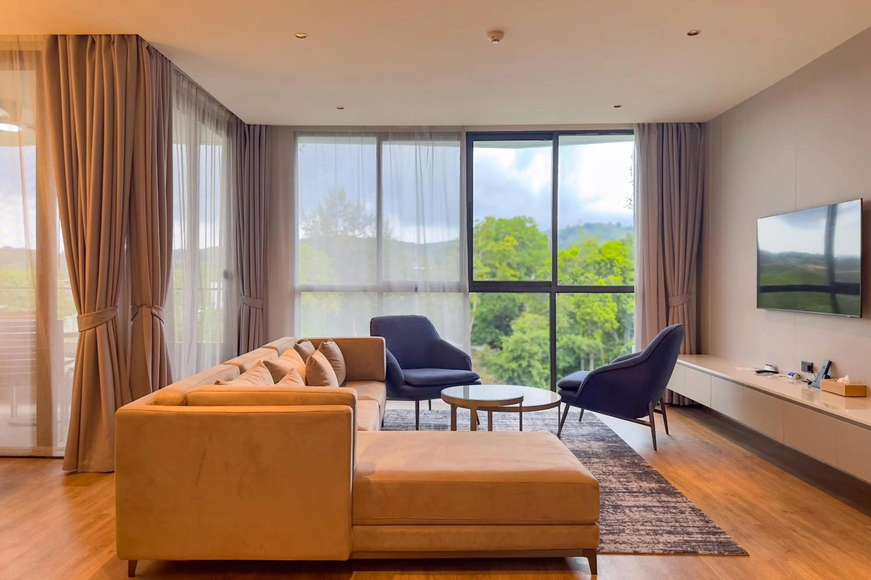 Living room in La Green Hotel and Residence