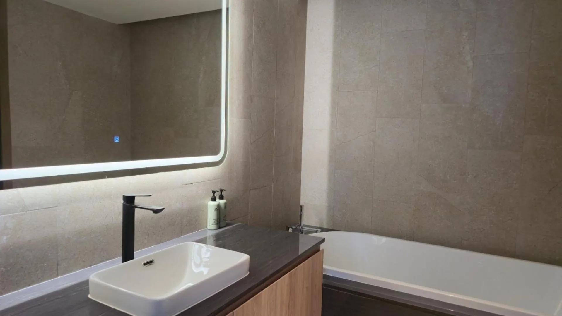 Bathroom in La Green Hotel and Residence