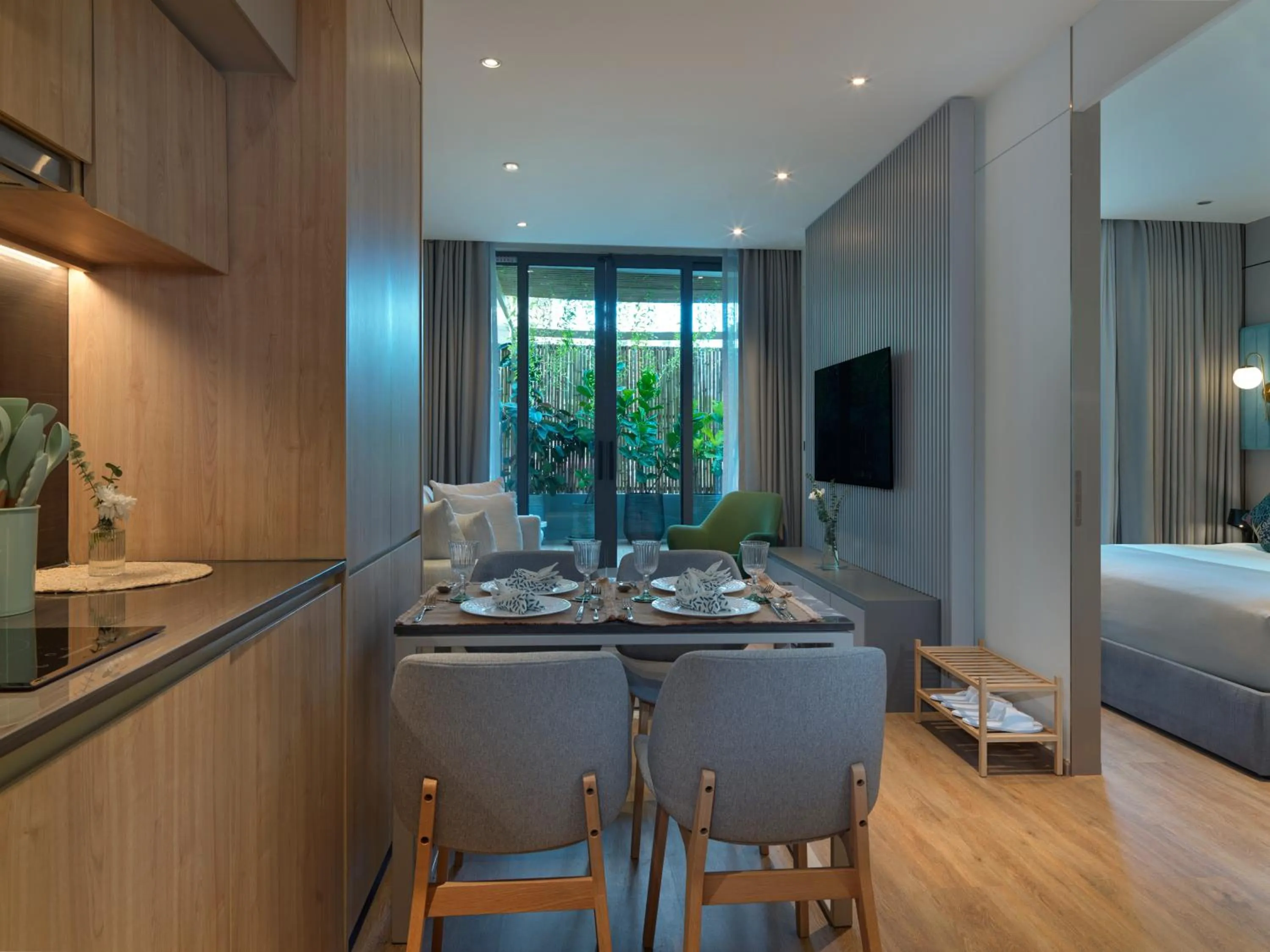 Bed in La Green Hotel and Residence