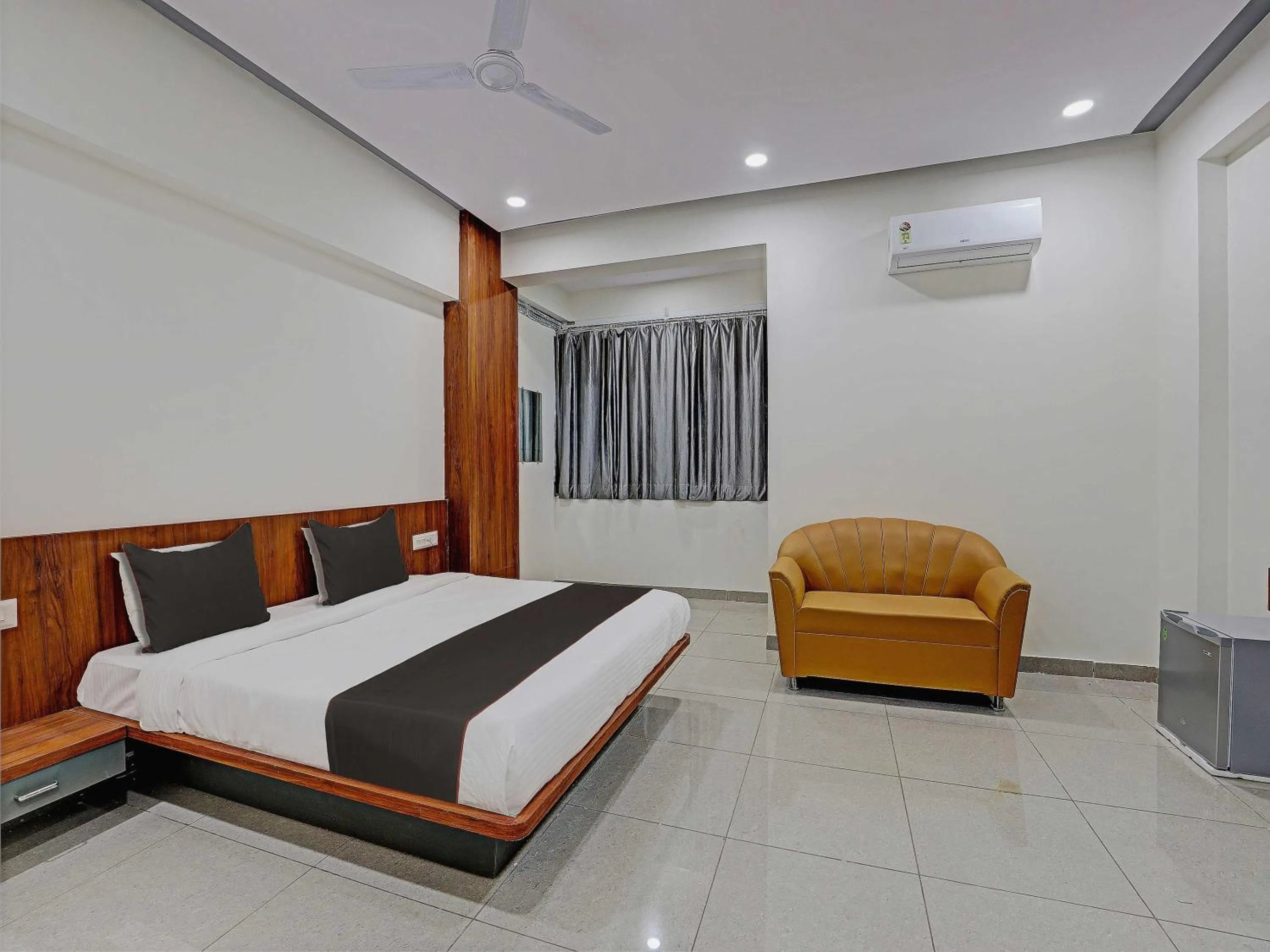 Bedroom in Collection O KANHA INN