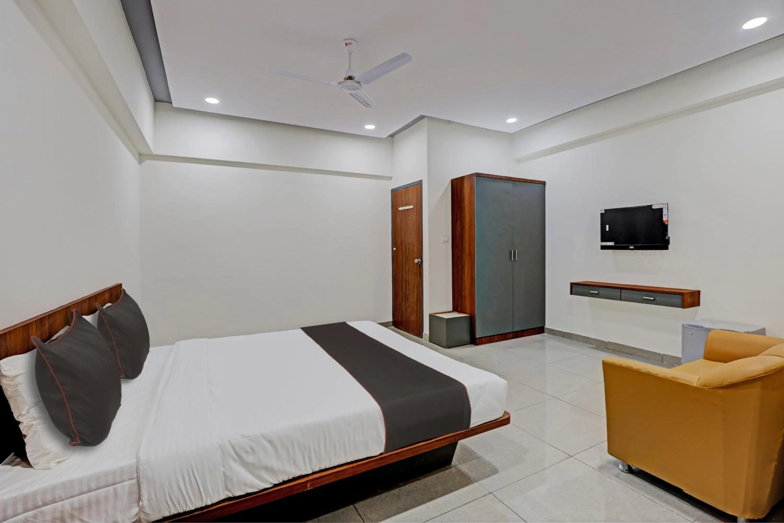 Bedroom in Collection O KANHA INN