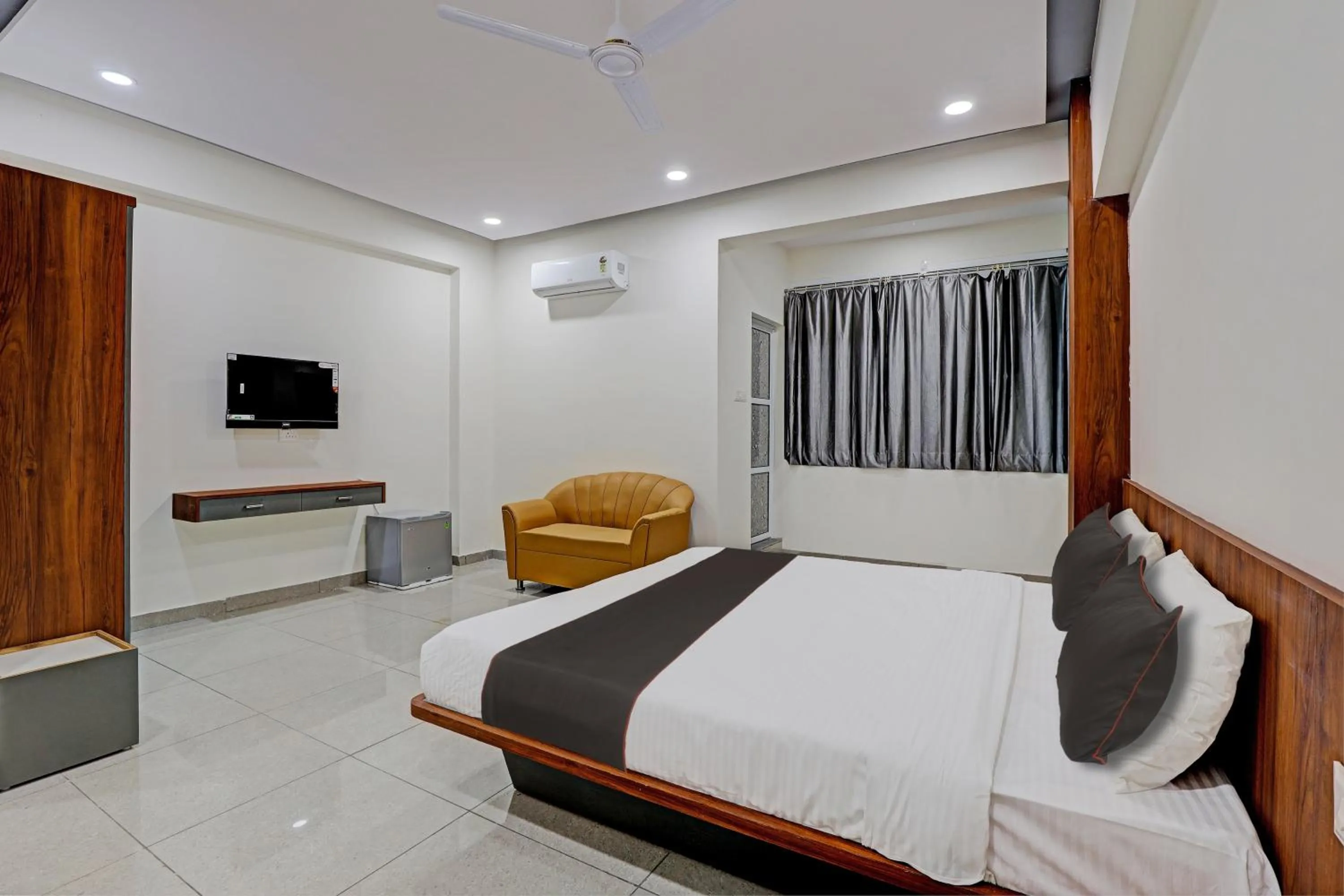 Bedroom in Collection O KANHA INN