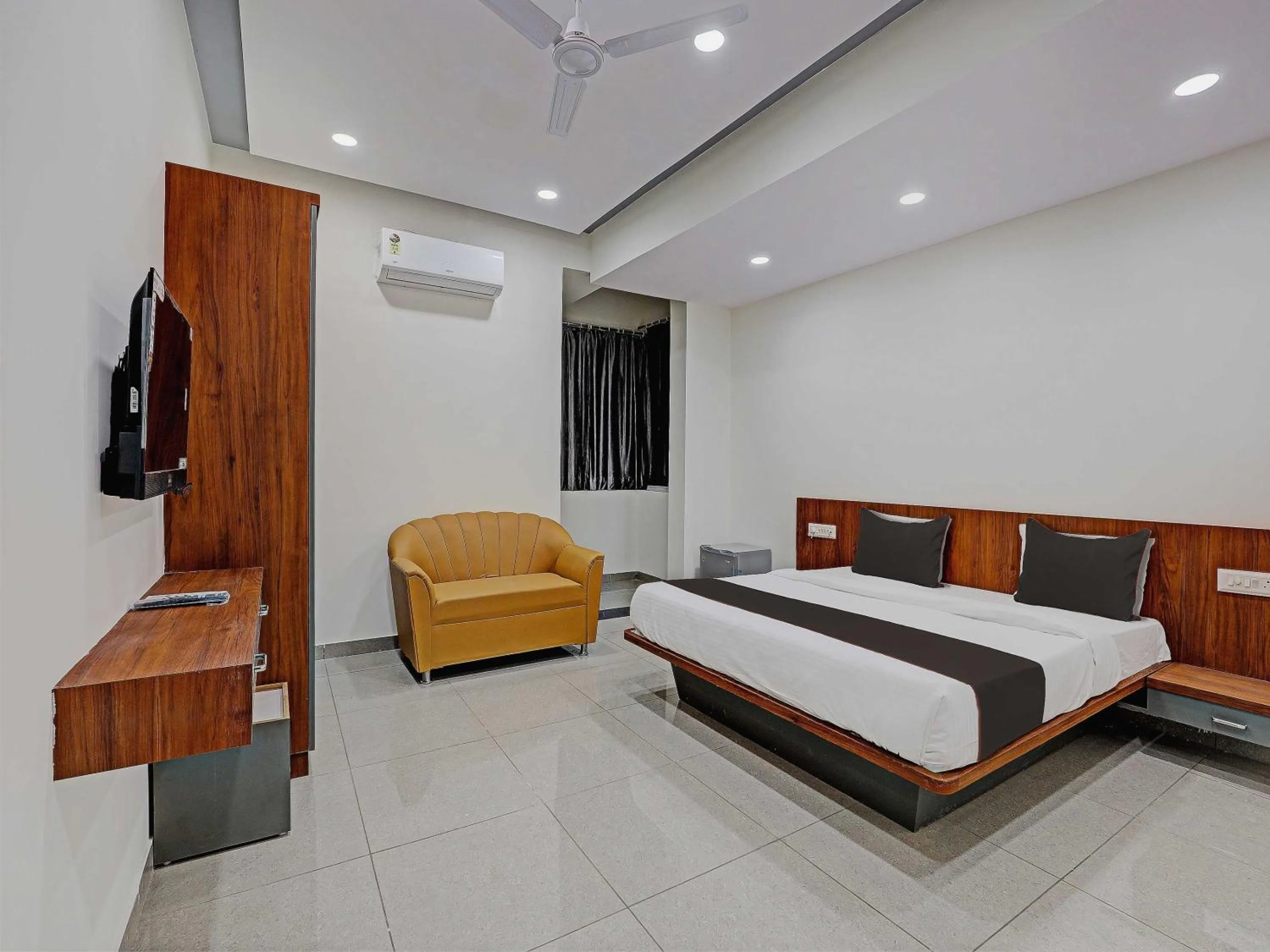 Bedroom in Collection O KANHA INN