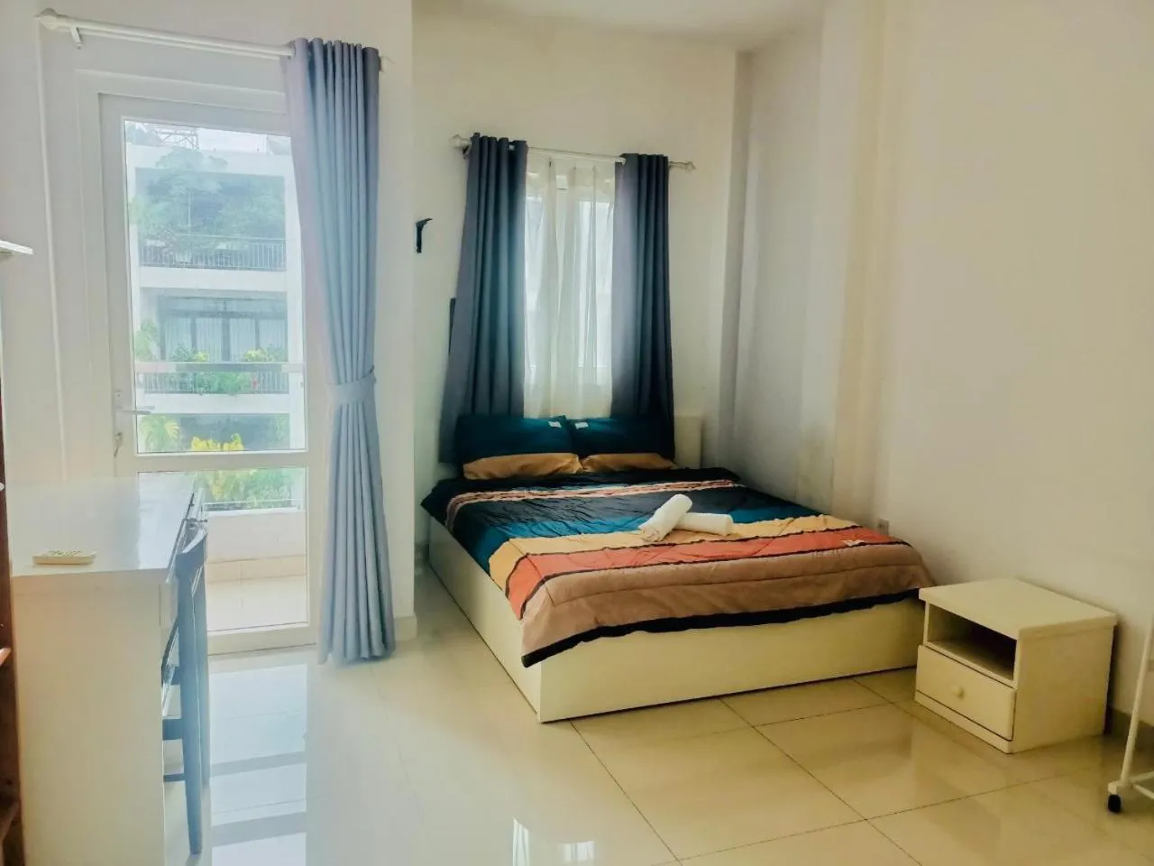 Bed in LalaHouse Riverside Residence