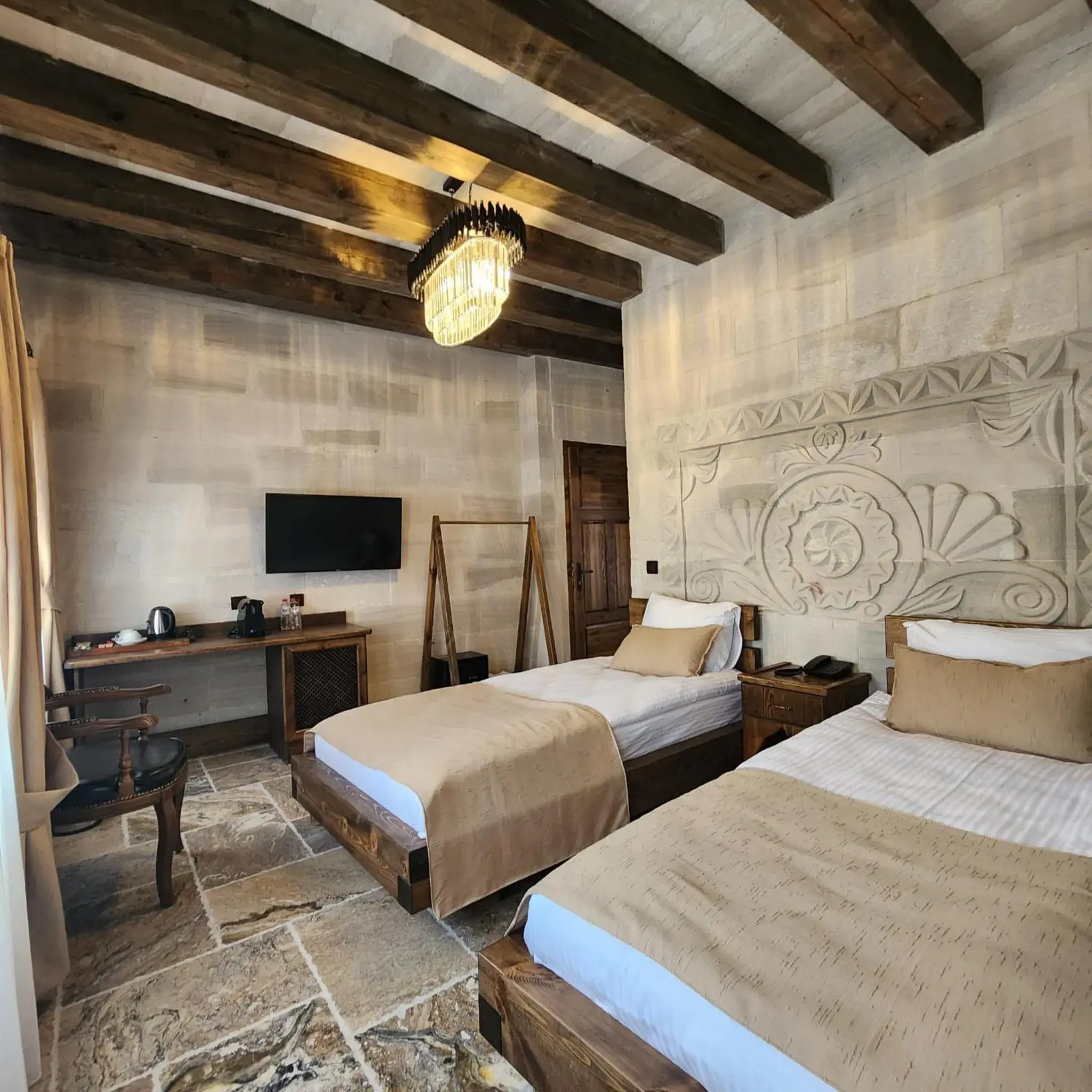 Deluxe Twin Room in Noah's Ark Cave Hotel Deluxe Twin Room in Noah's Ark Cave Hotel