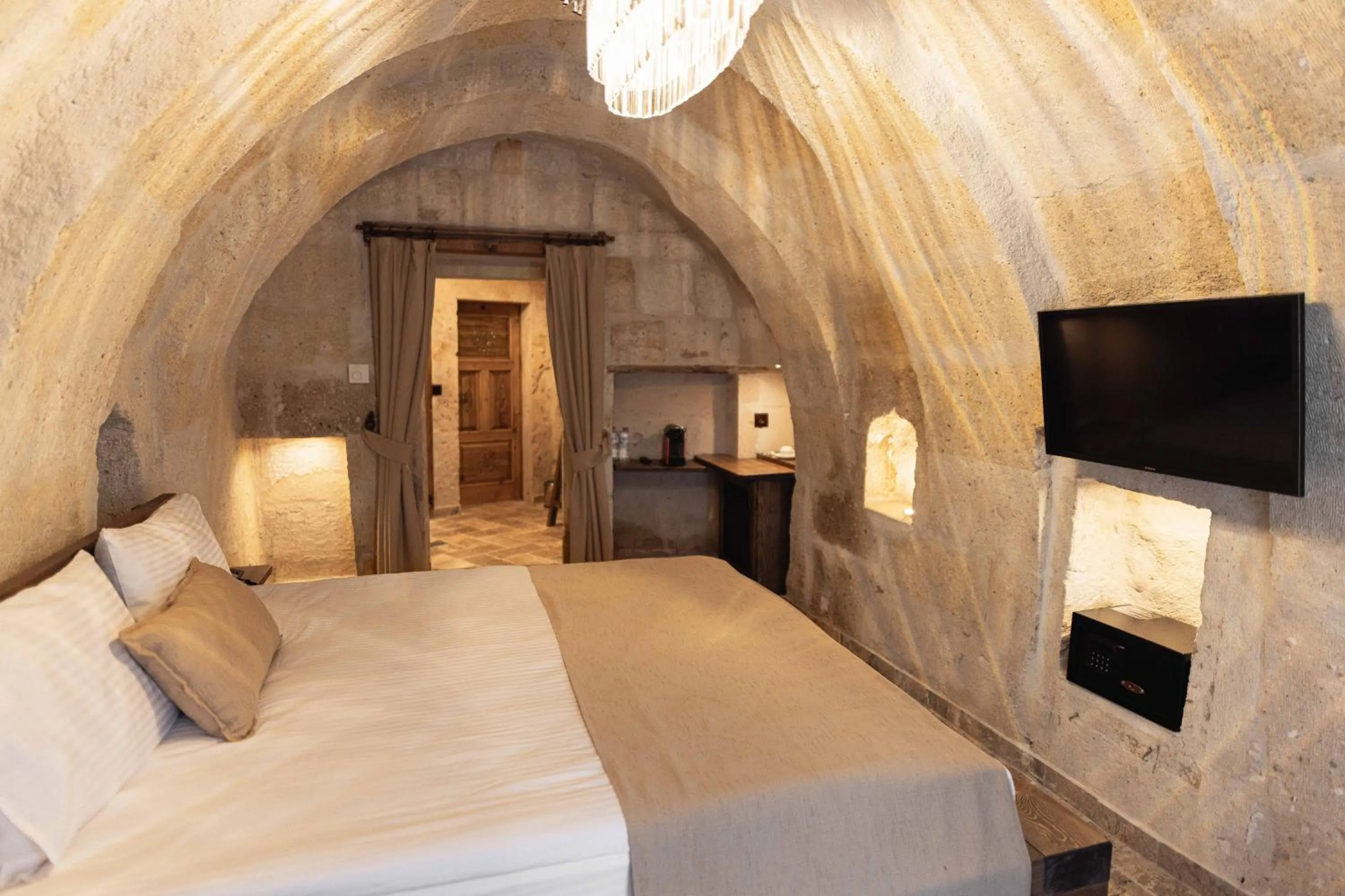 Bed in Noah's Ark Cave Hotel