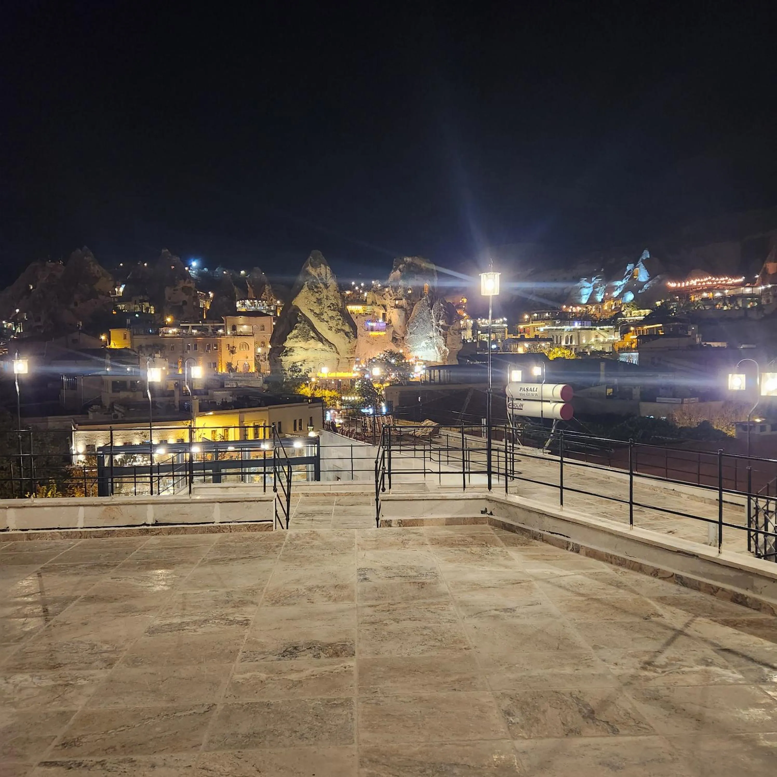 Night in Noah's Ark Cave Hotel