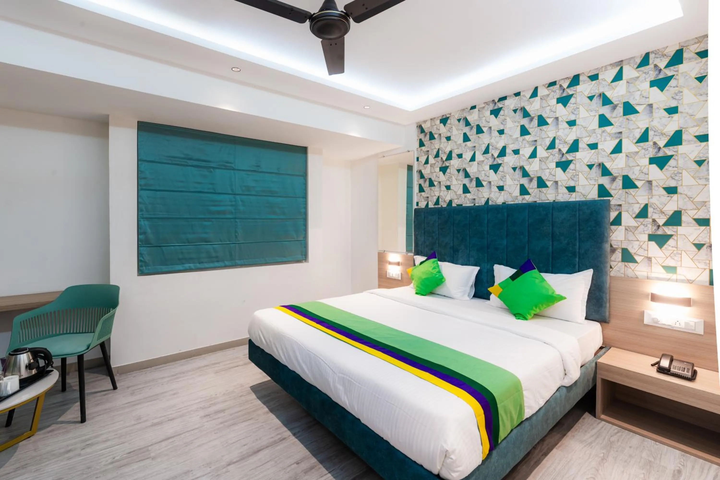 Bed in Treebo Cocostay, Hadapsar