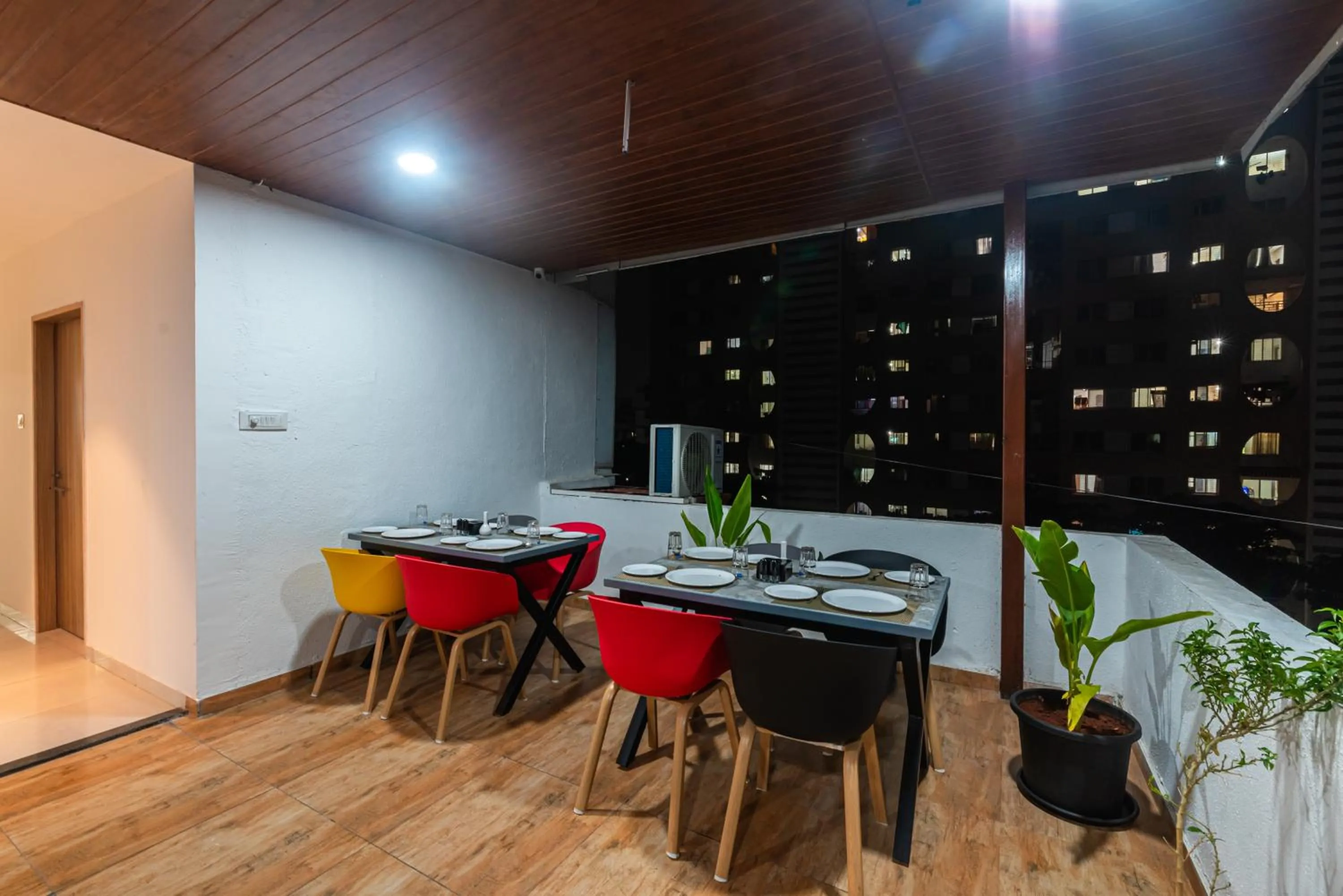 Restaurant/places to eat in Treebo Cocostay, Hadapsar