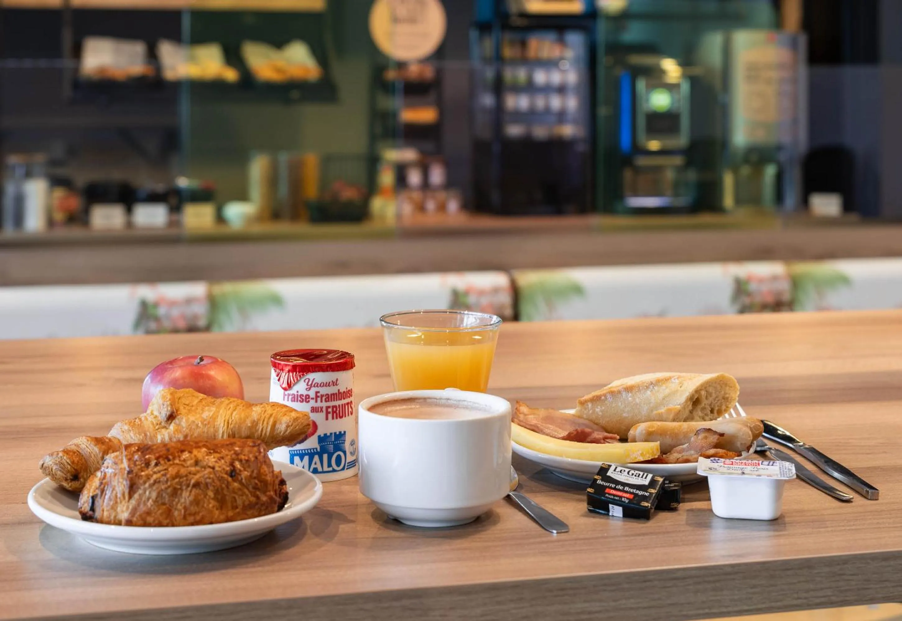 Breakfast in B&B HOTEL Massieux Genay