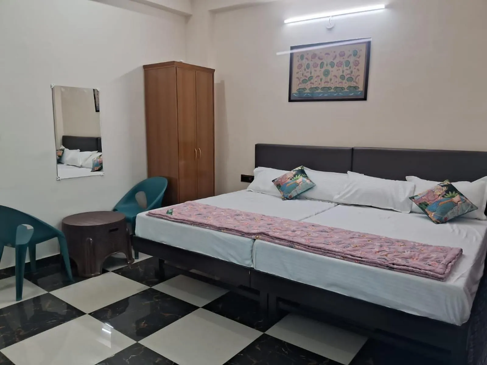 Bed in Jajora Hotel by Premier Hotels