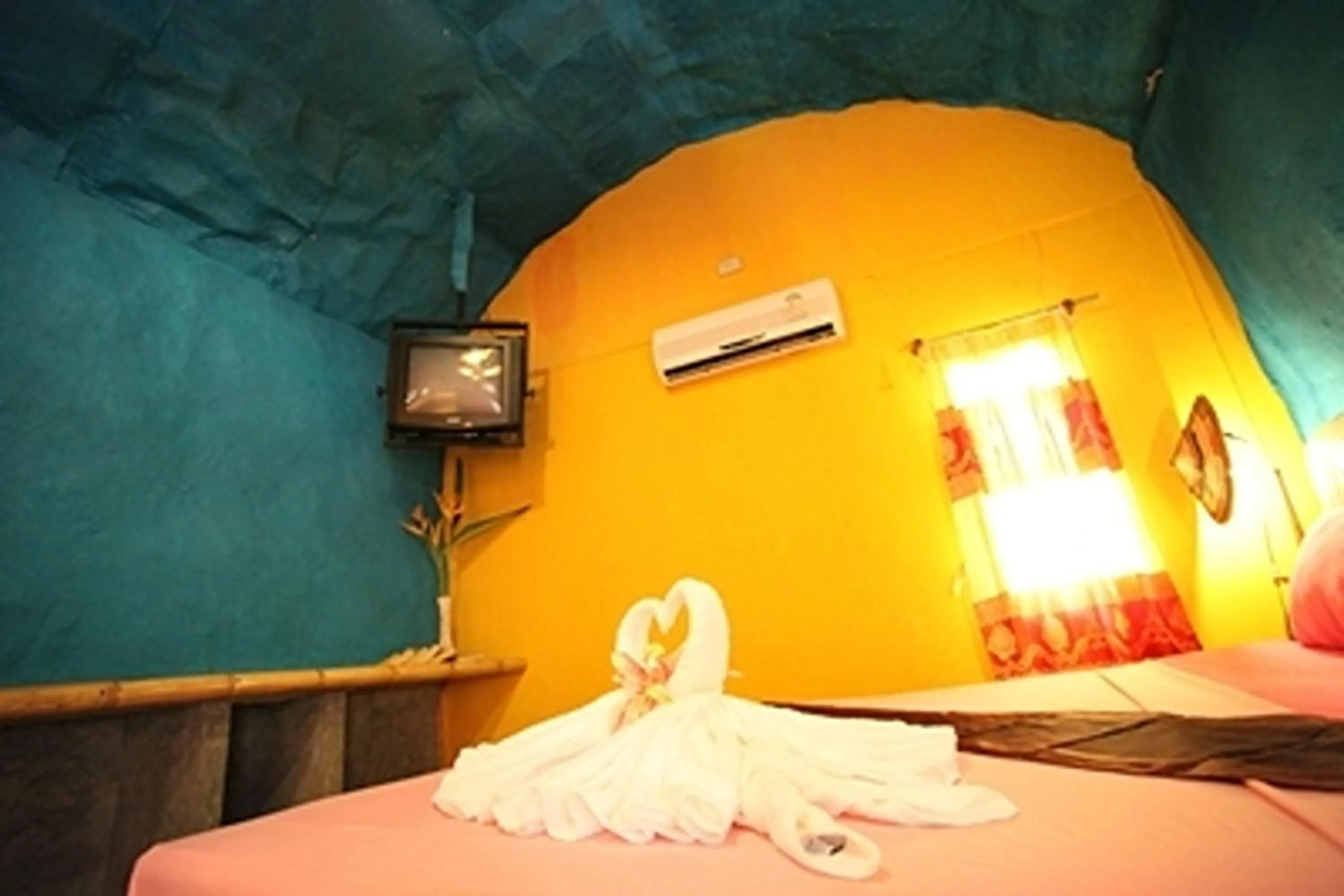 Bed in Chaba Bungalows