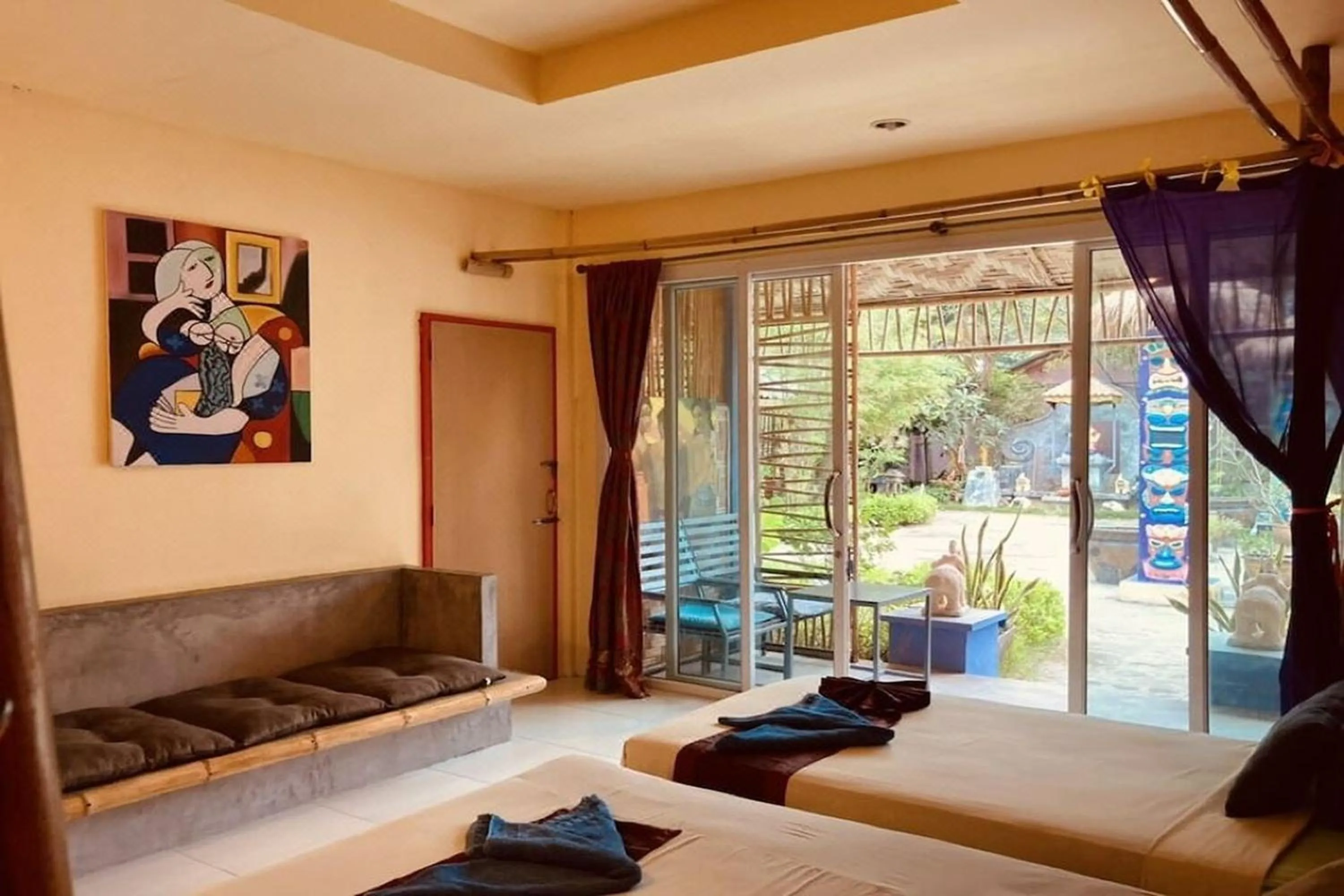 Bed in Chaba Bungalows