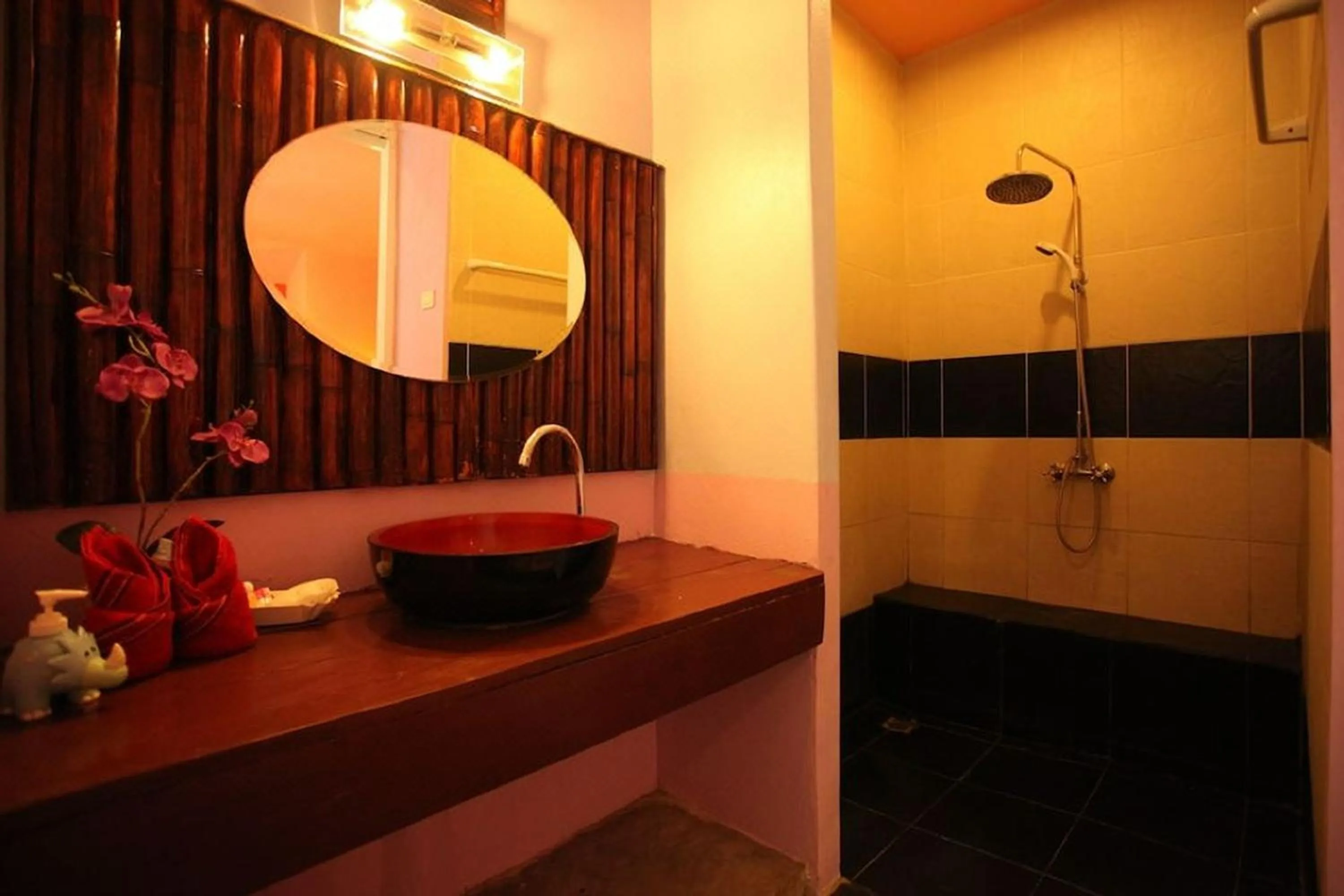Bathroom in Chaba Bungalows