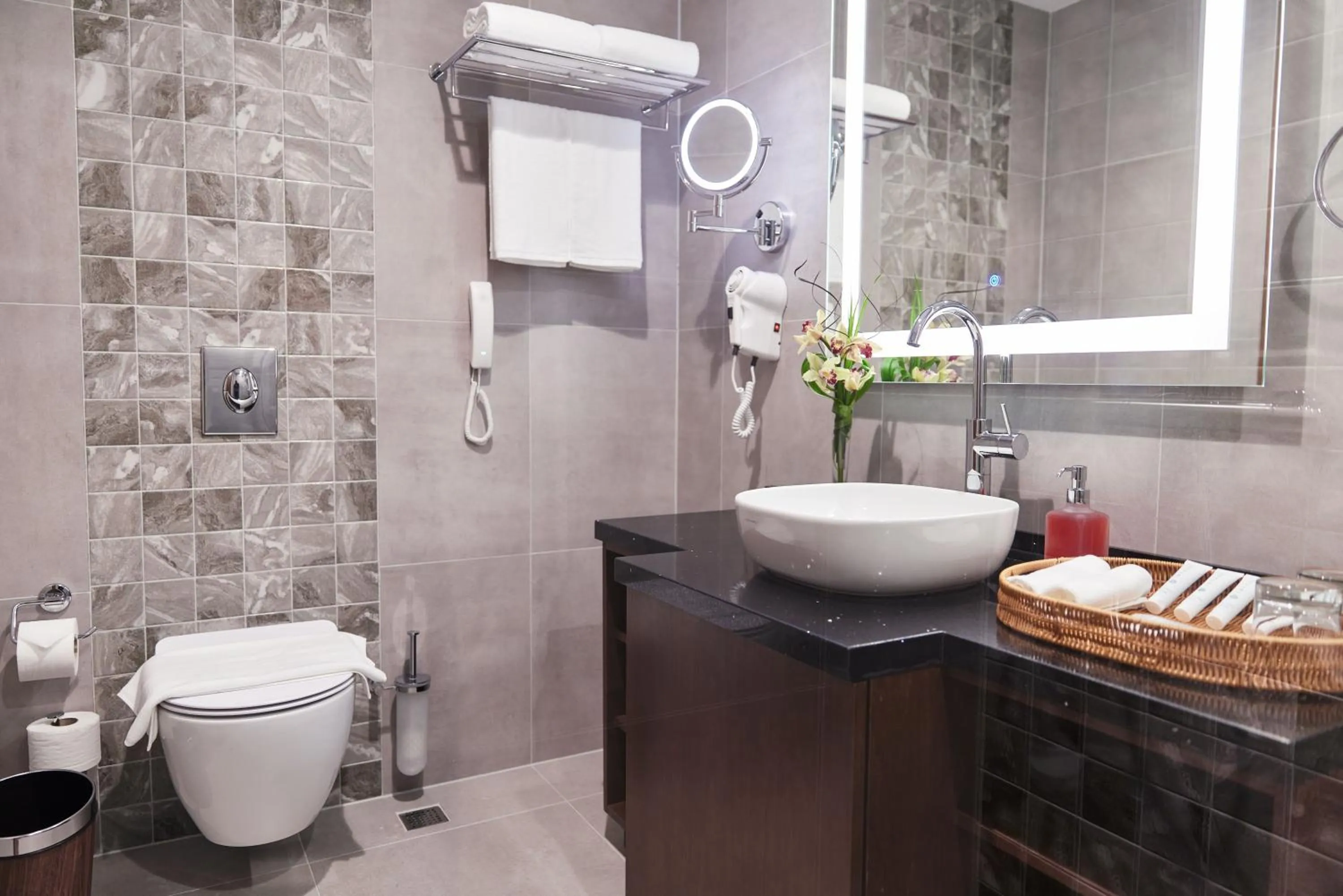 Shower in Yogh Hospitality