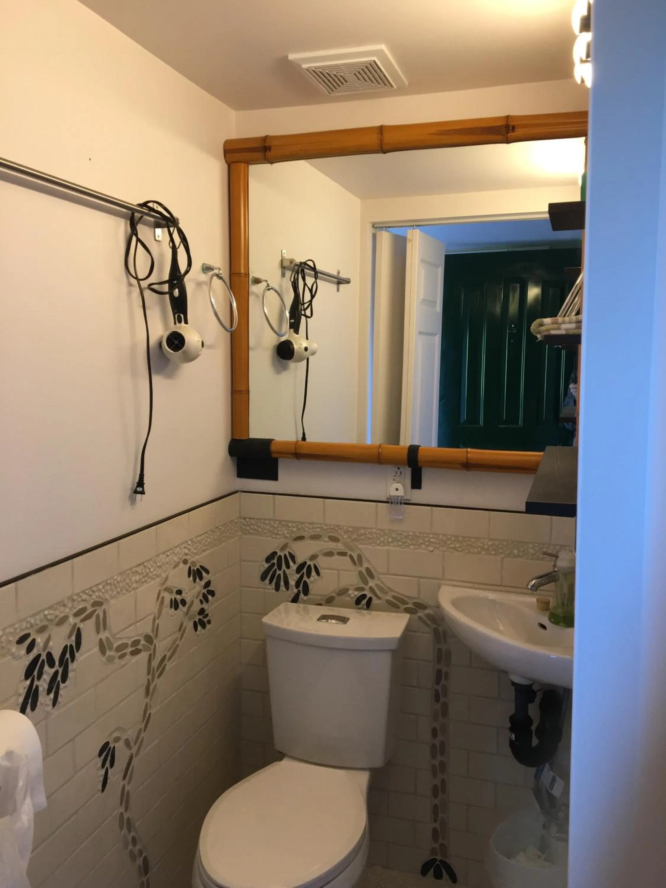 Bathroom in Madeira Park Oceanview Suites