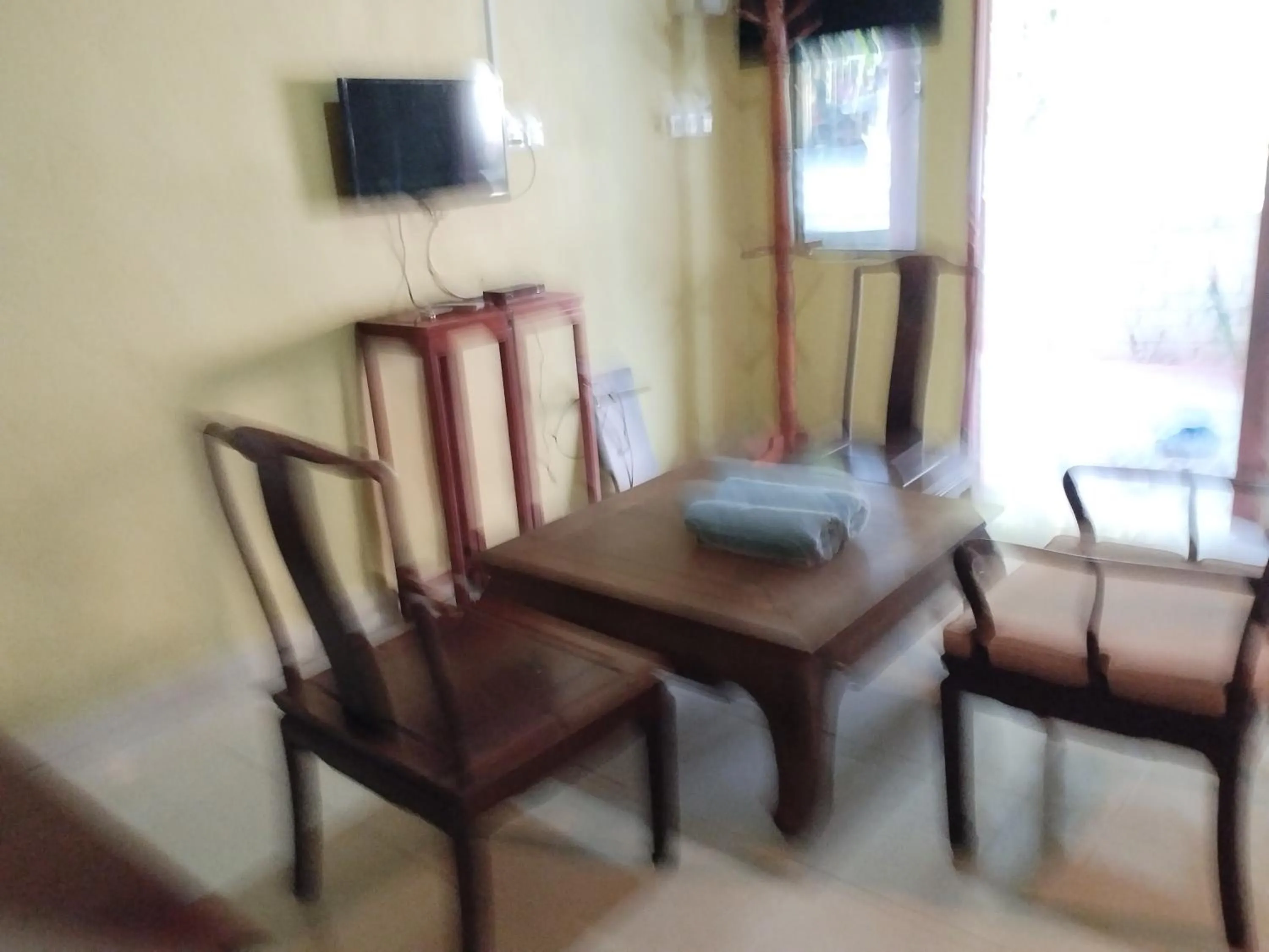 TV and multimedia in Bohok Guesthouse