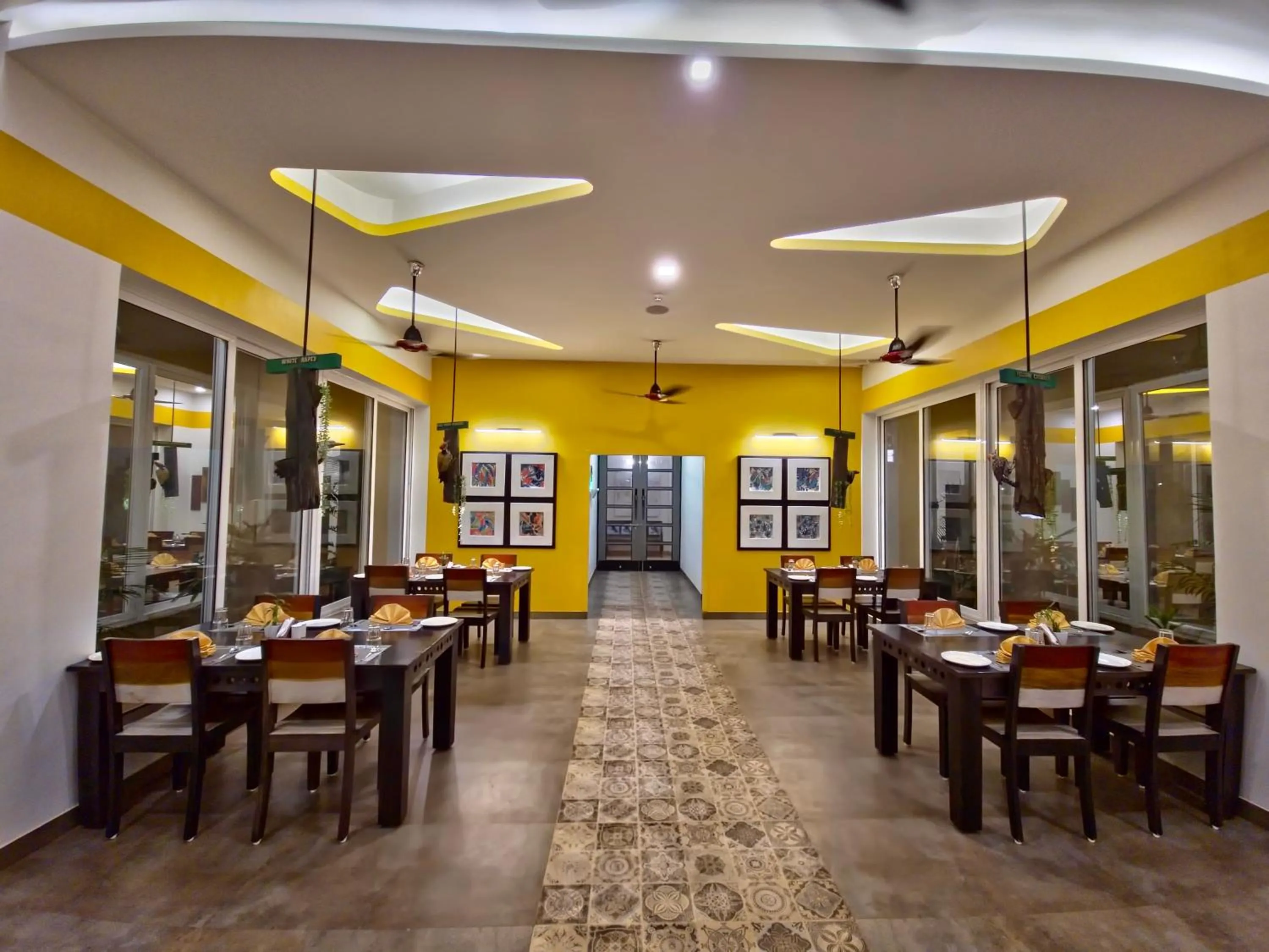 Restaurant/places to eat in Tathastu Tadoba