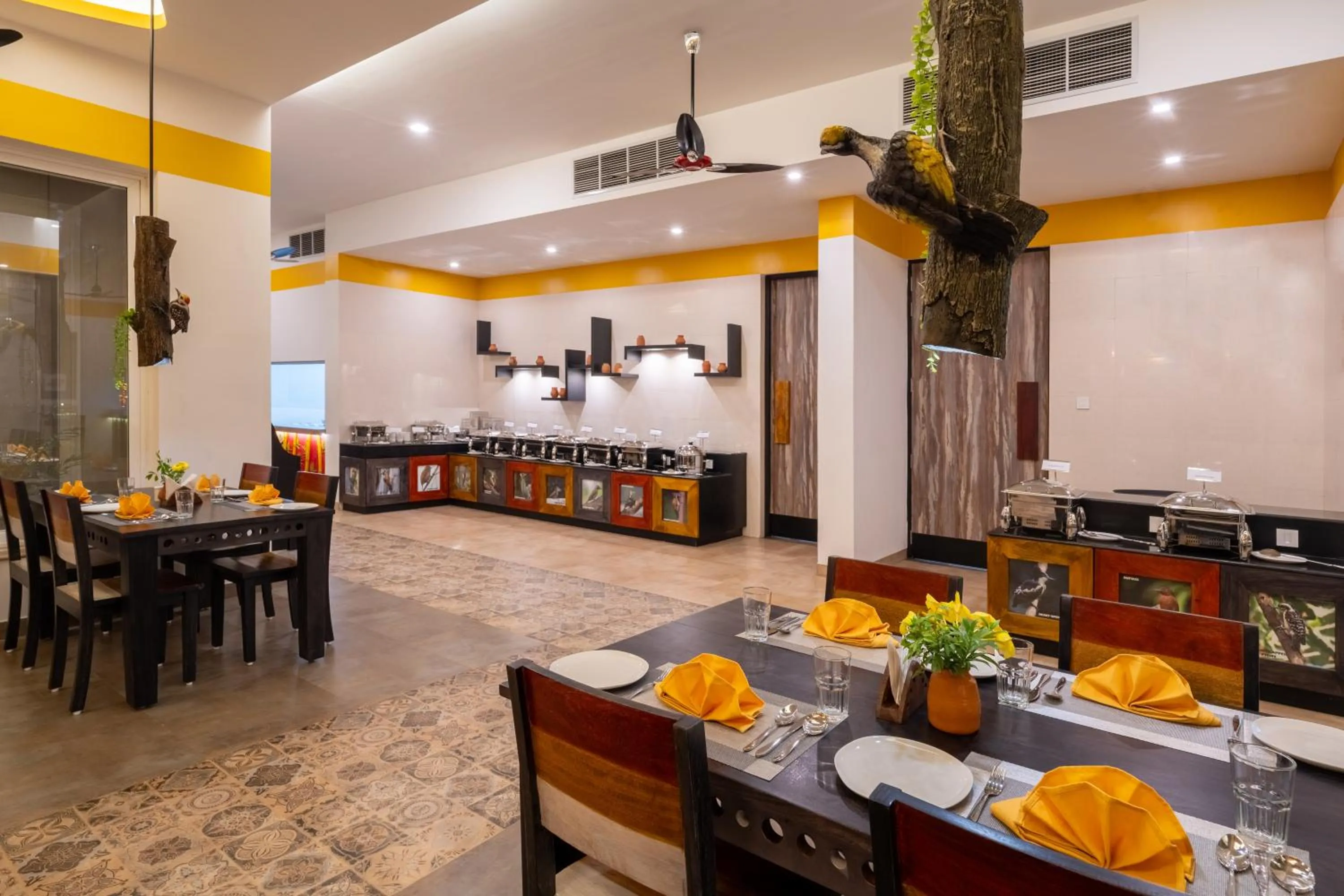 Restaurant/places to eat in Tathastu Tadoba