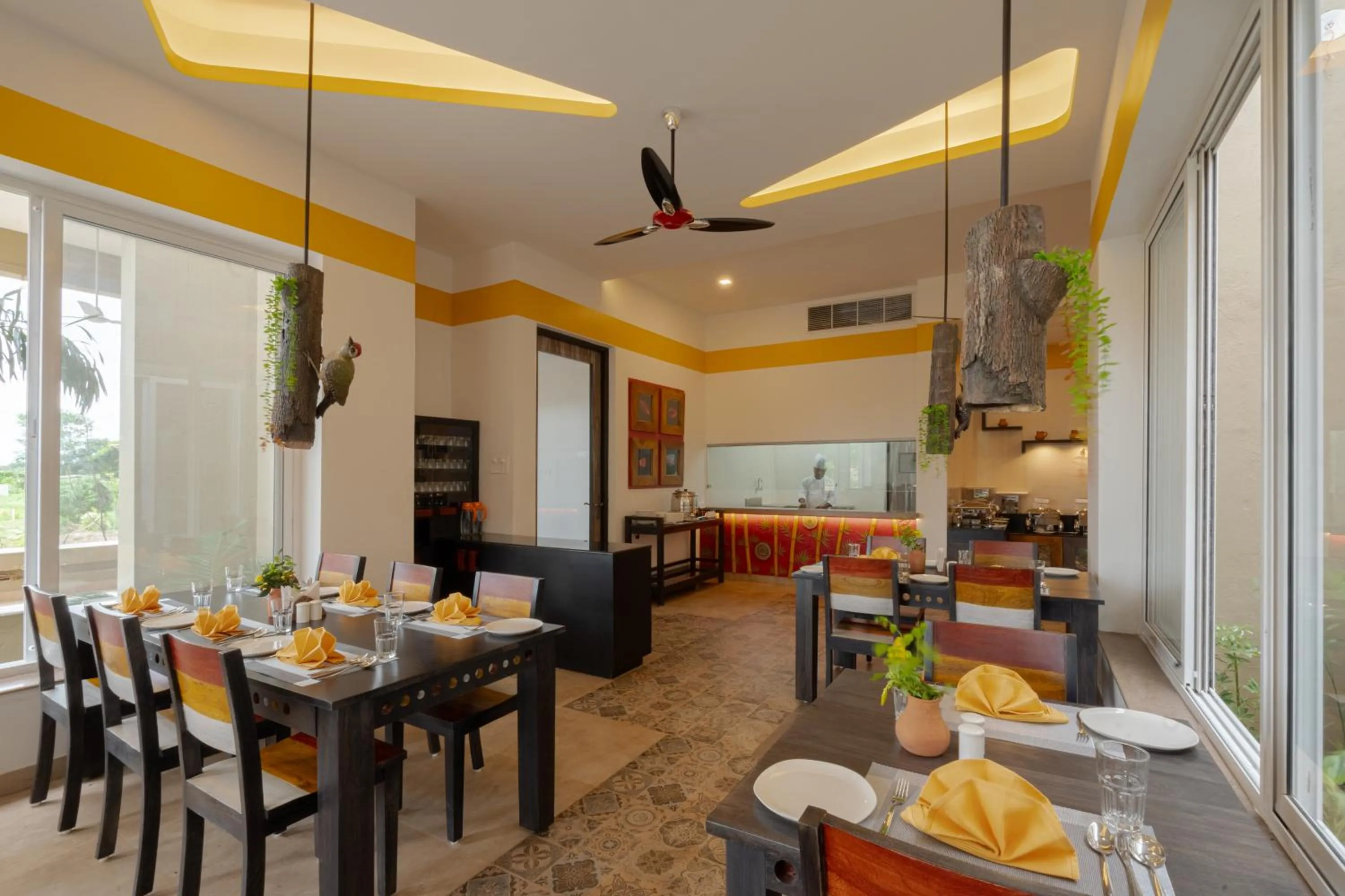 Restaurant/places to eat in Tathastu Tadoba