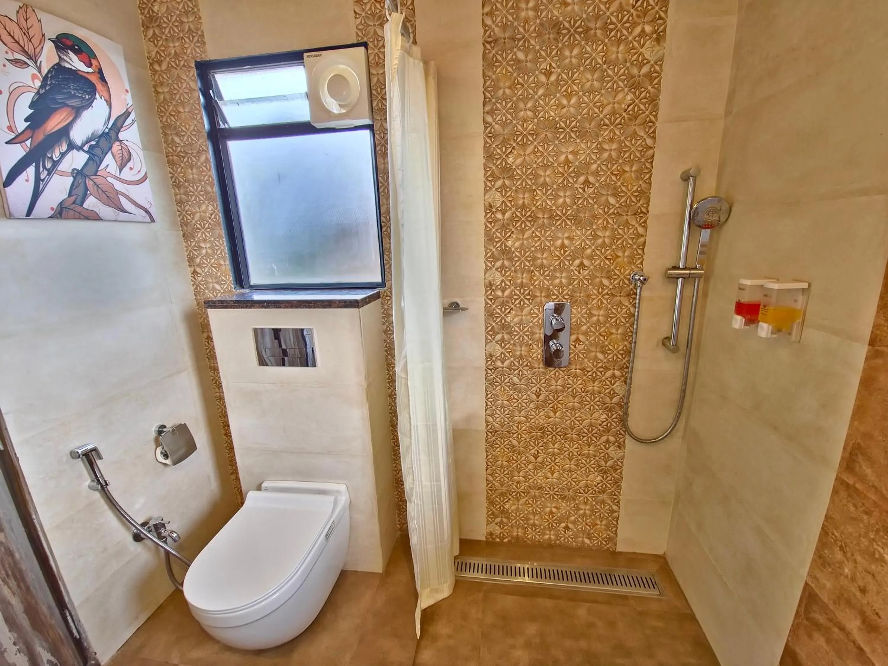 Bathroom in Tathastu Tadoba