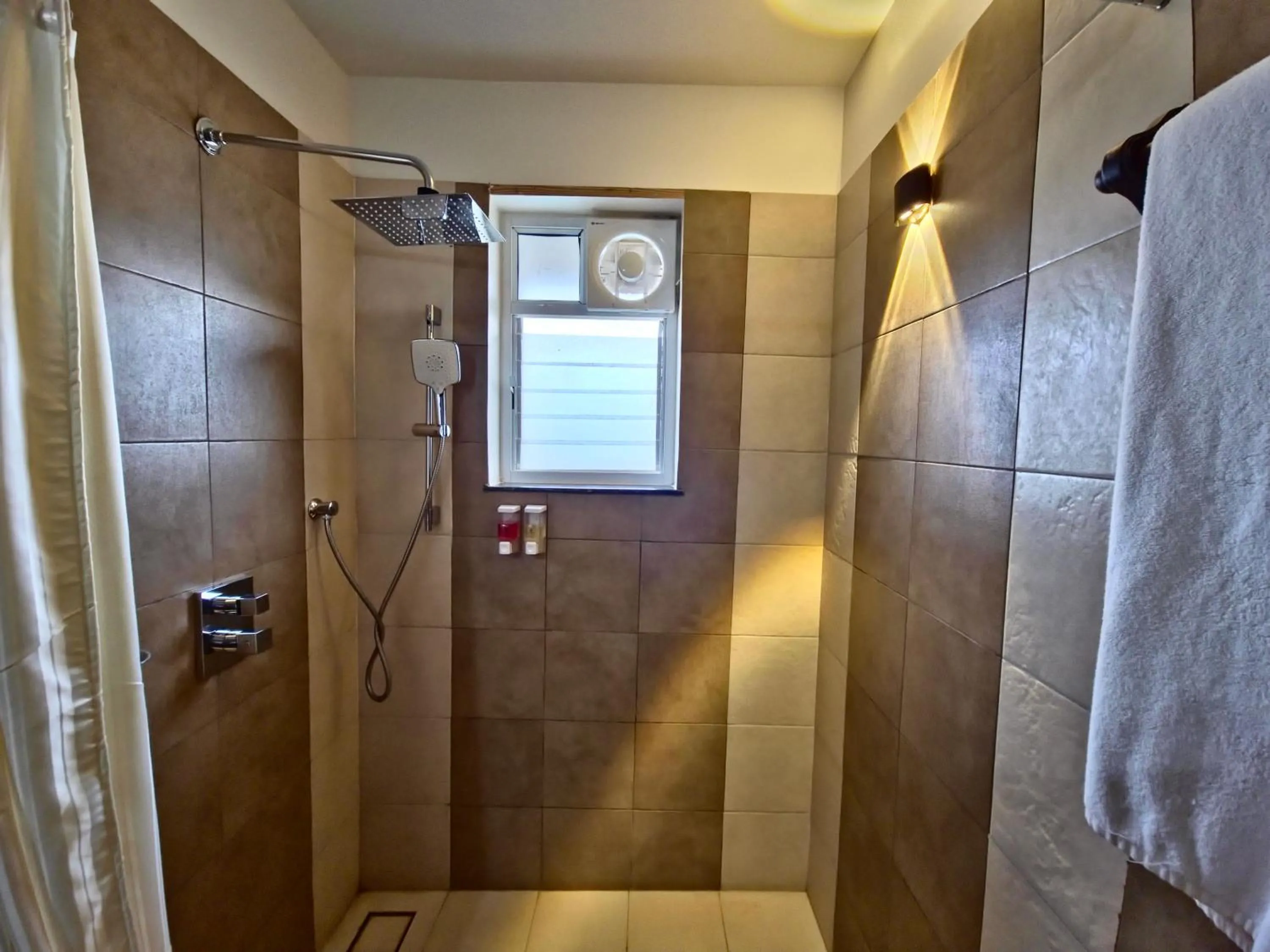 Bathroom in Tathastu Tadoba