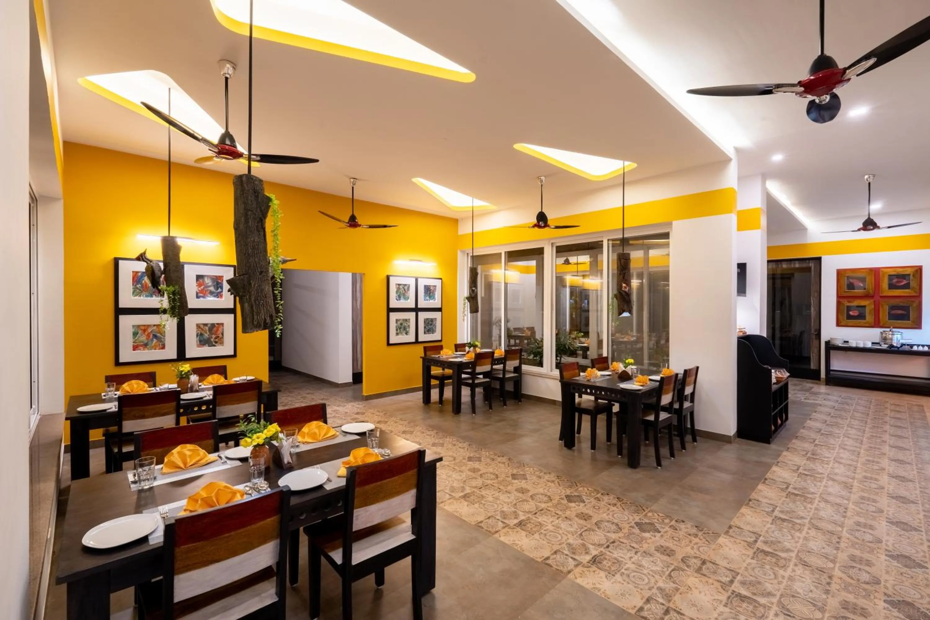 Restaurant/places to eat in Tathastu Tadoba