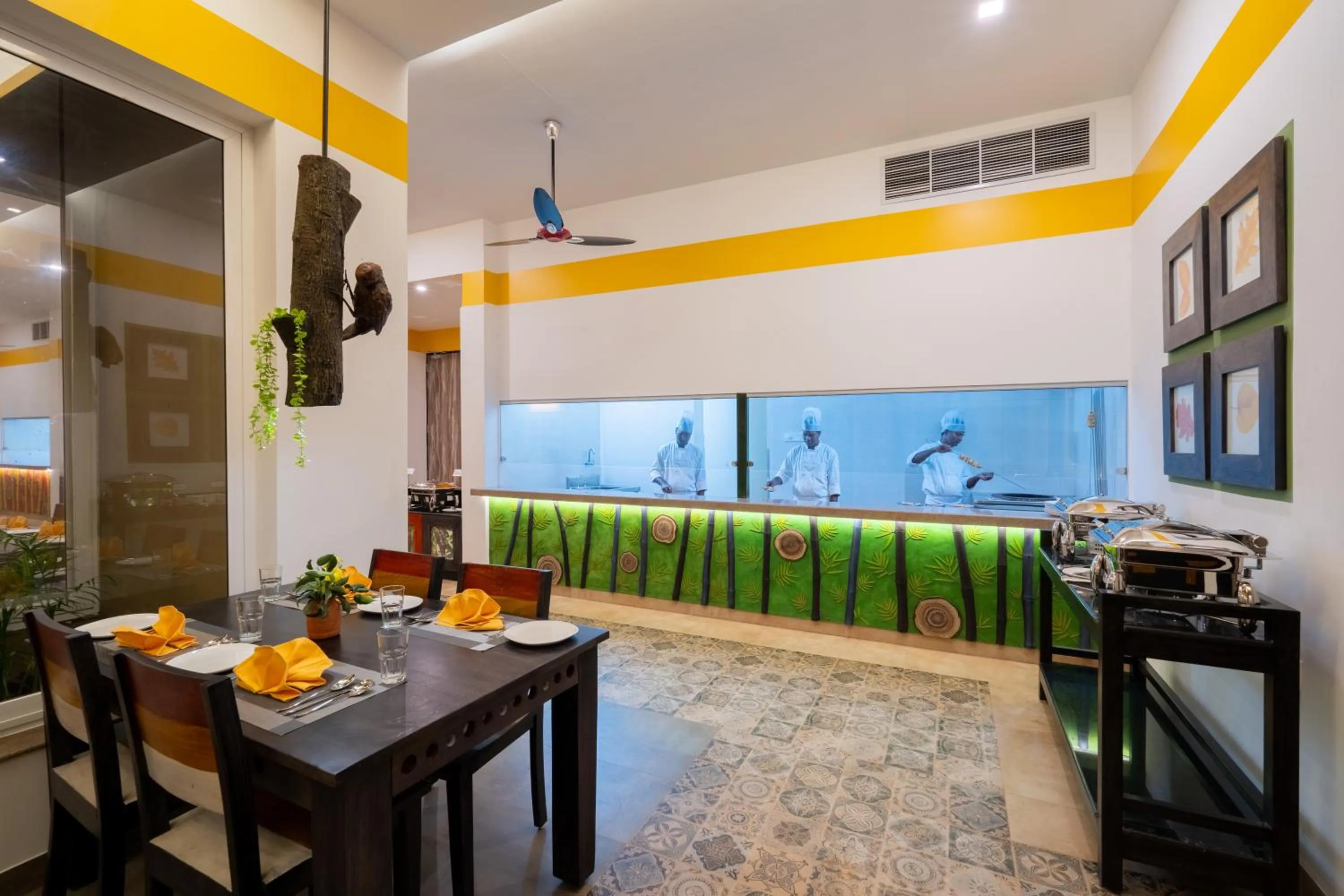 Restaurant/places to eat in Tathastu Tadoba