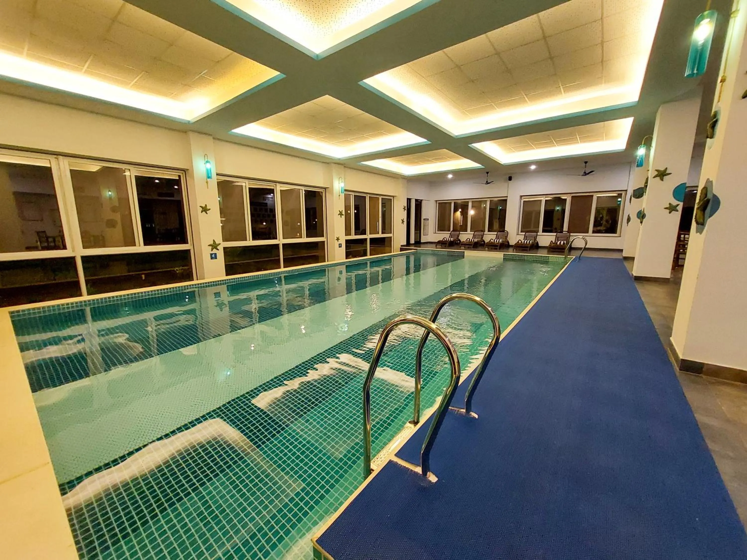Swimming pool in Tathastu Tadoba
