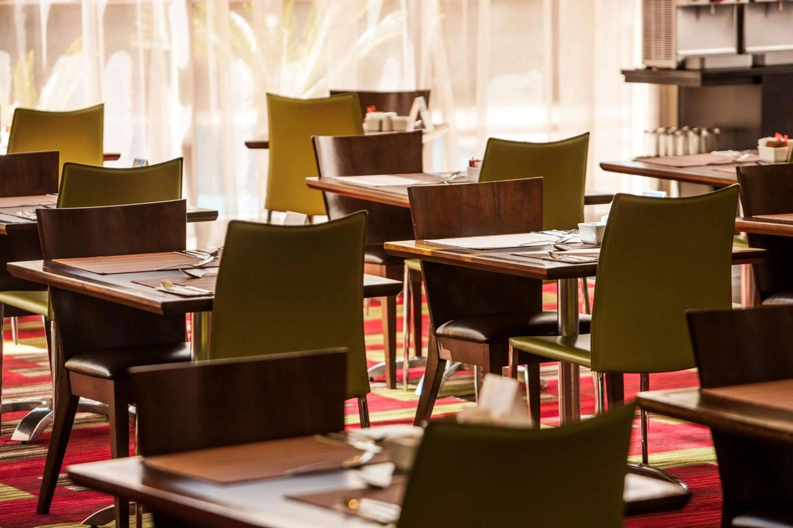 Restaurant/places to eat in StayEasy Eastgate