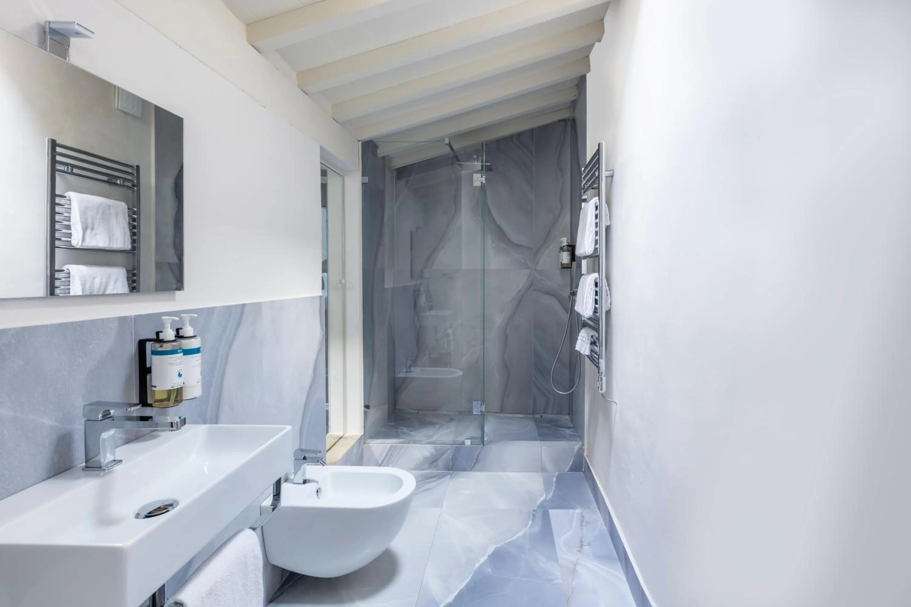 Bathroom in Numa Florence Felice