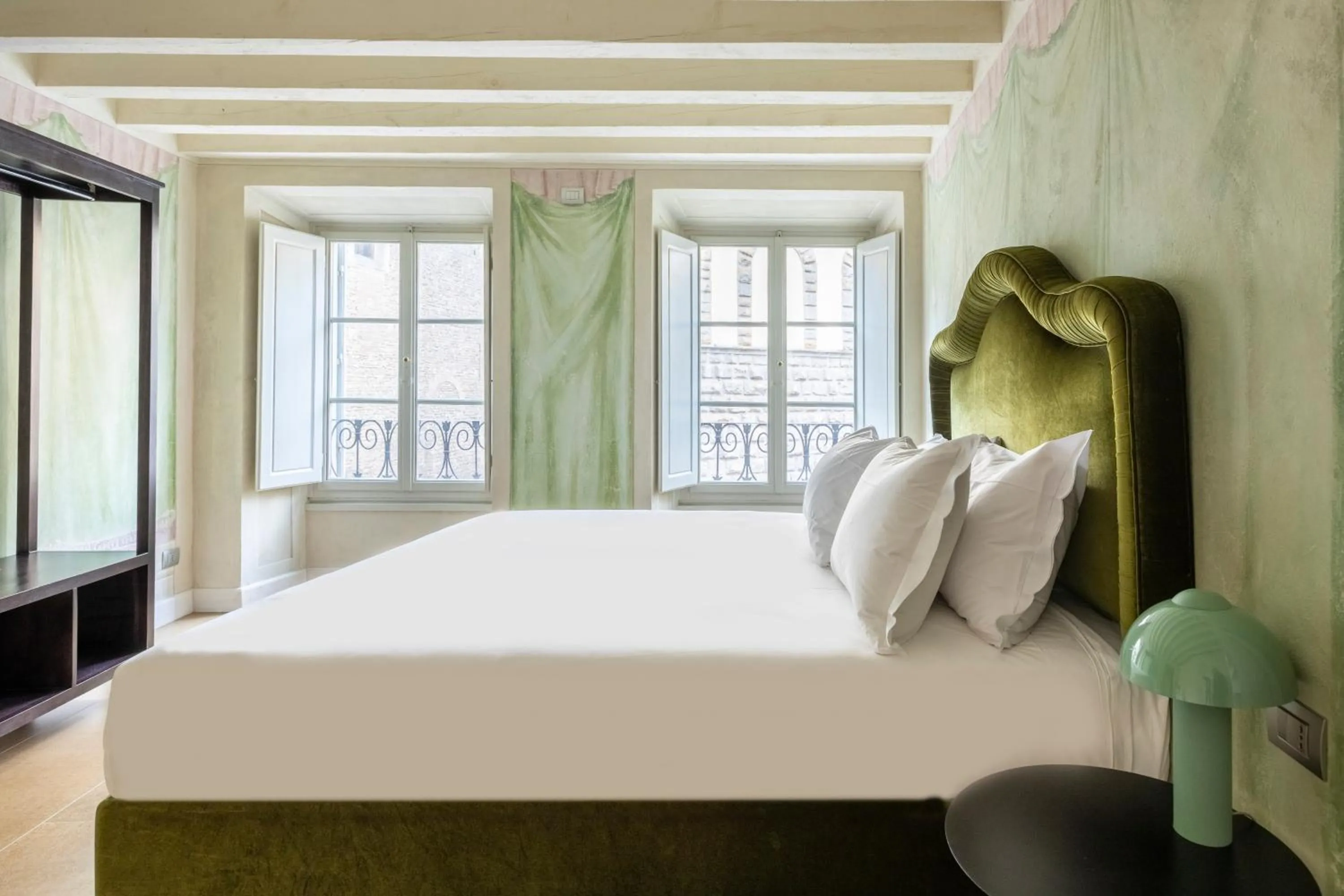 Bed in Numa Florence Felice