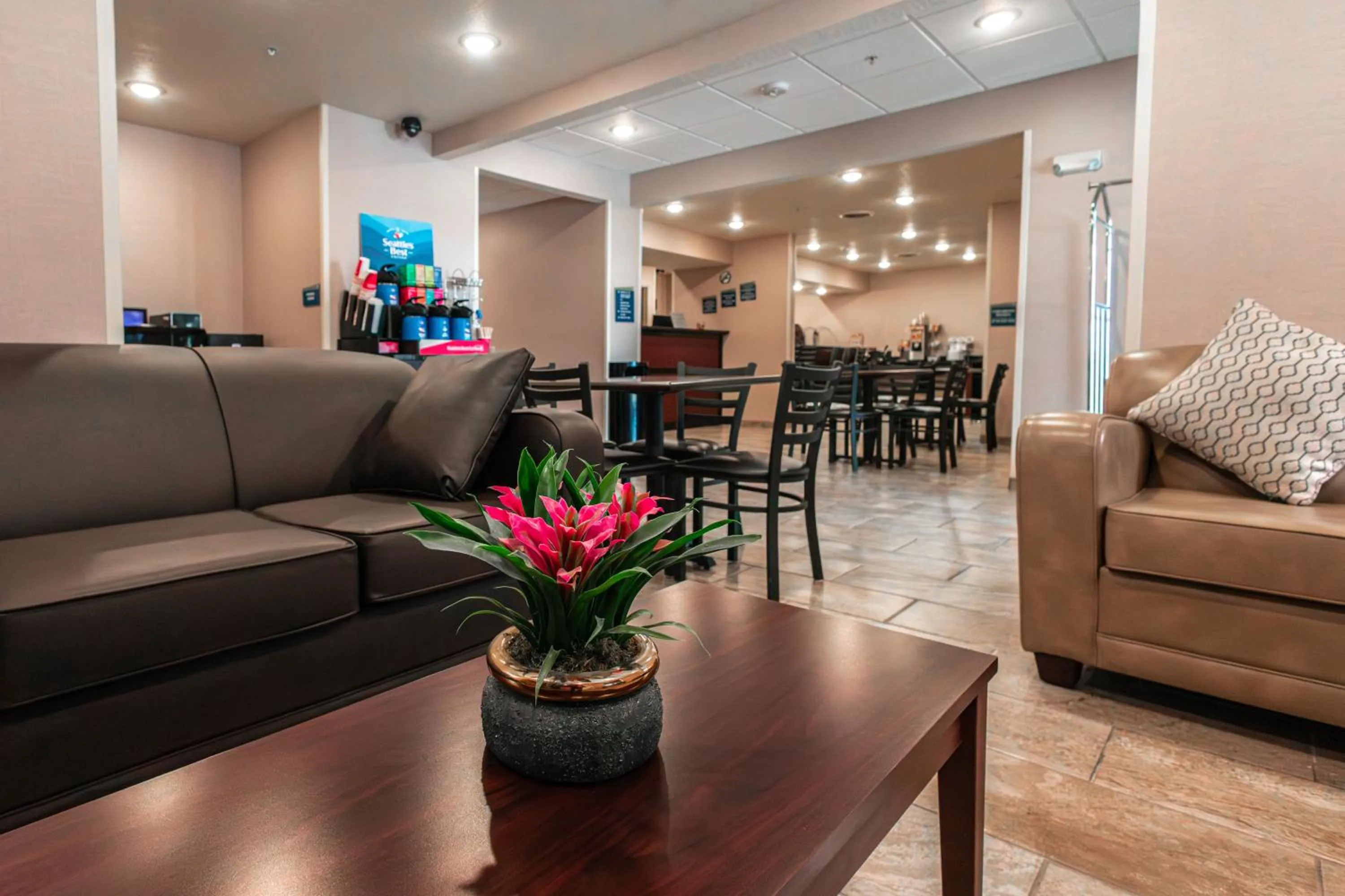 Lobby or reception in Cobblestone Inn & Suites - Big Lake