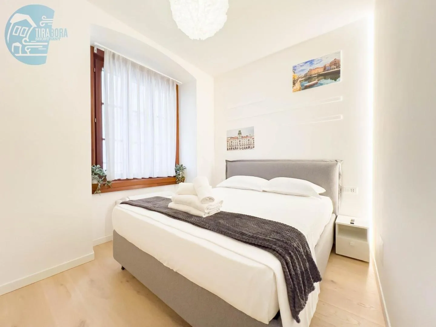 Piazza della Borsa 3B Tirabora Short Rent