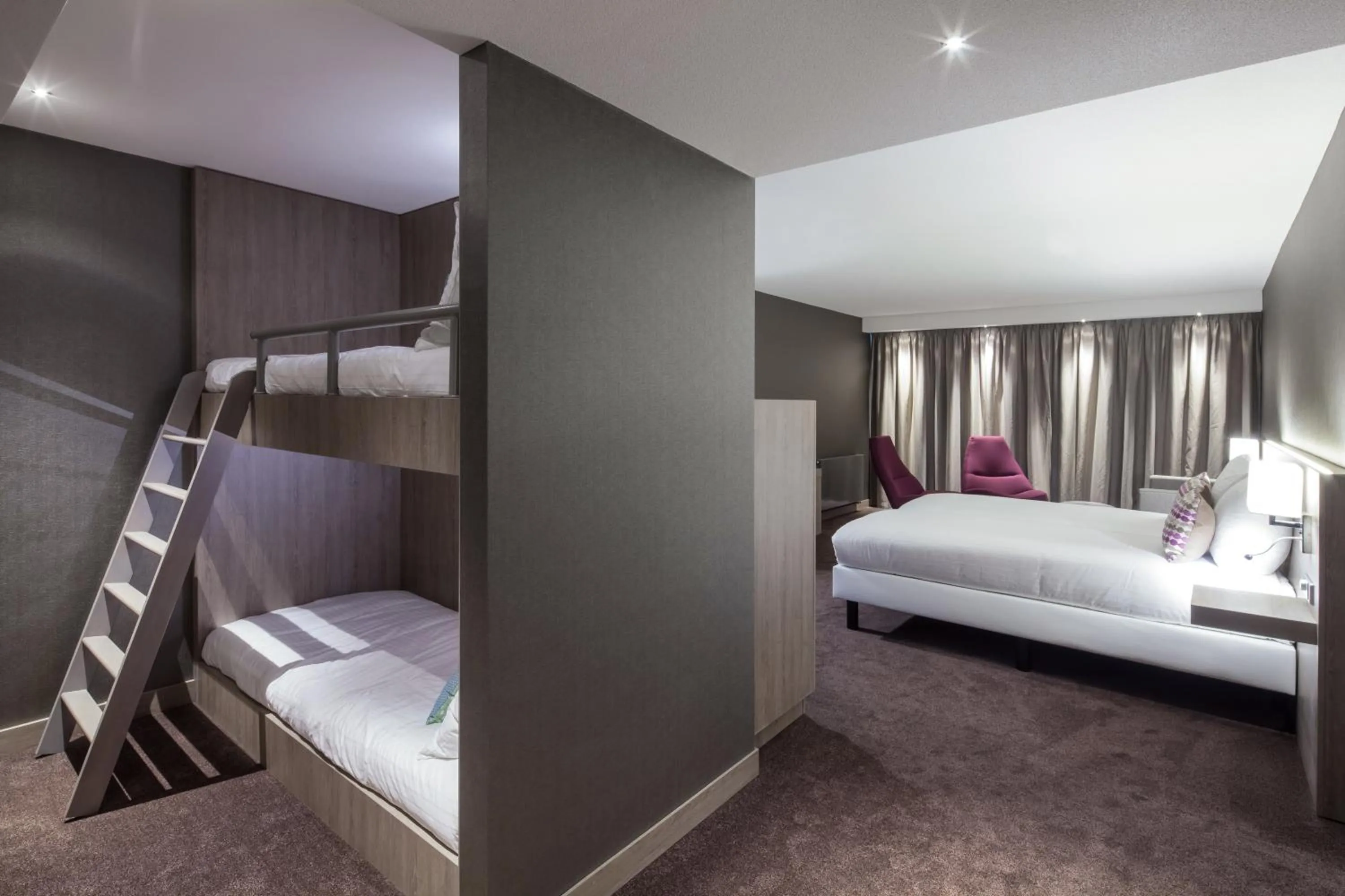 Bedroom, Bed in Van der Valk Hotel Haarlem